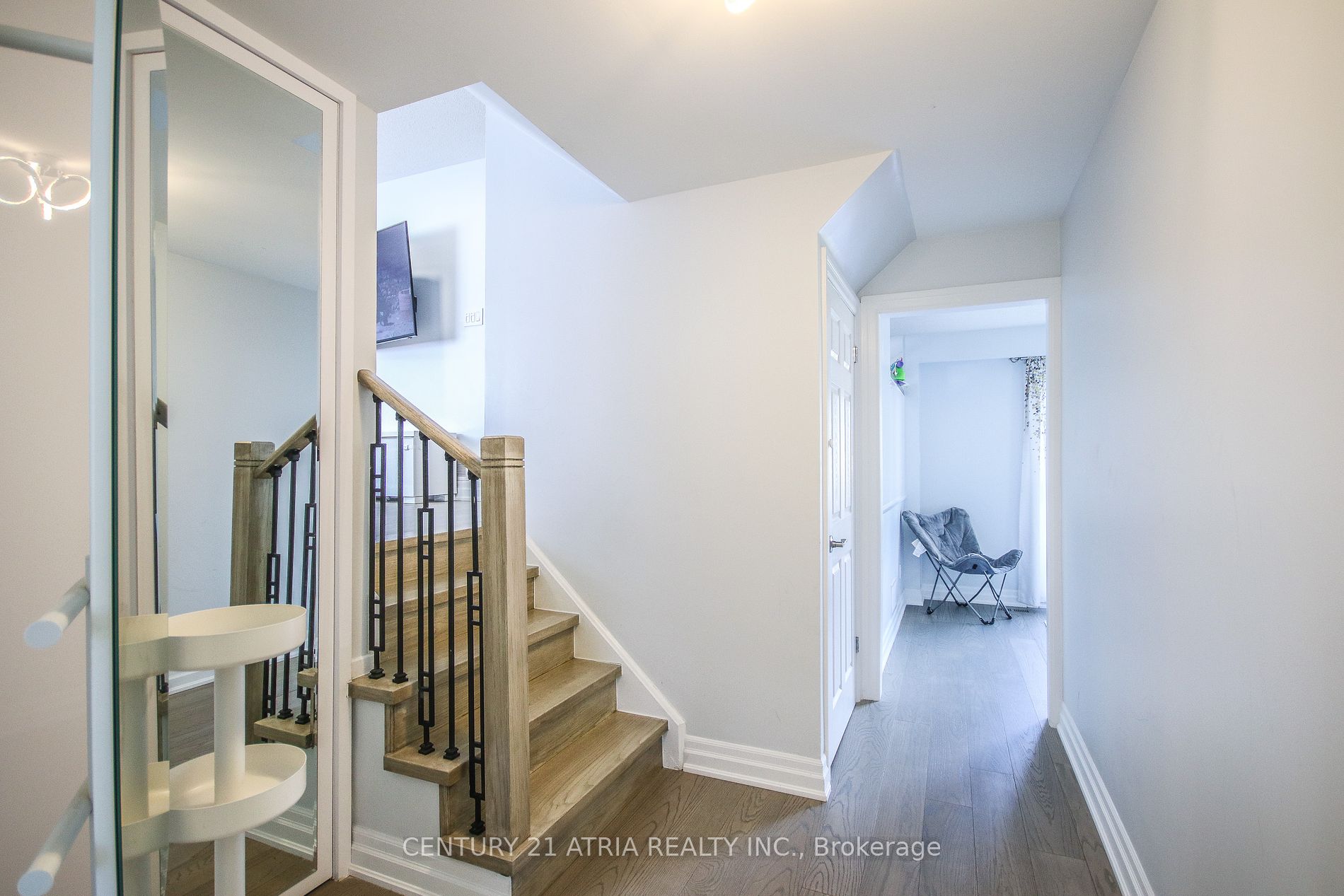 2545 Windjammer Road