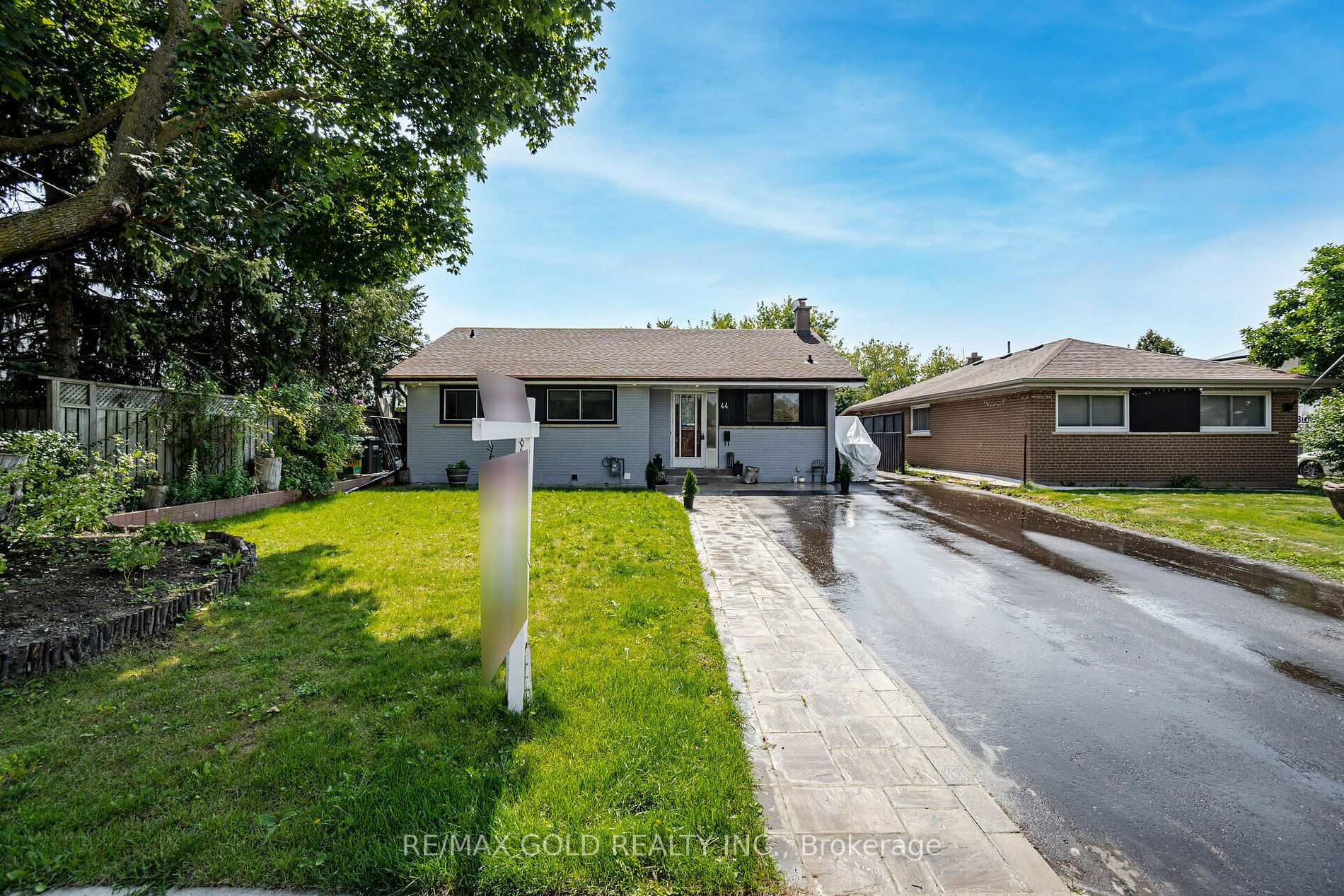 44 Stanley Crt