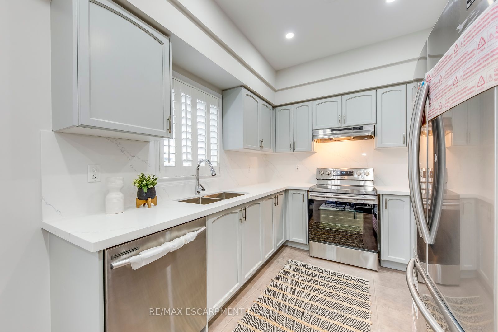 183 Featherstone Road
