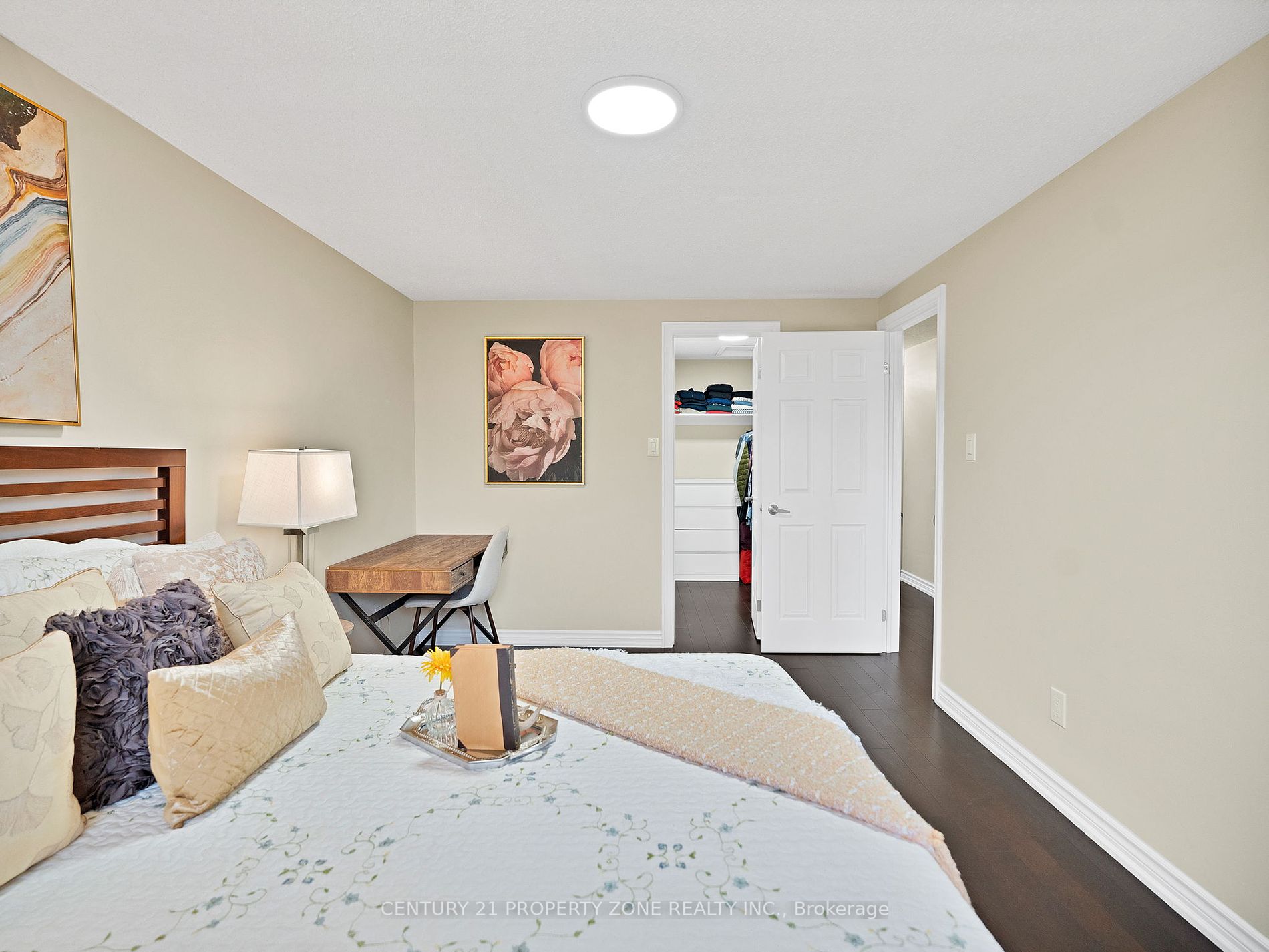 58 Schubert Cres
