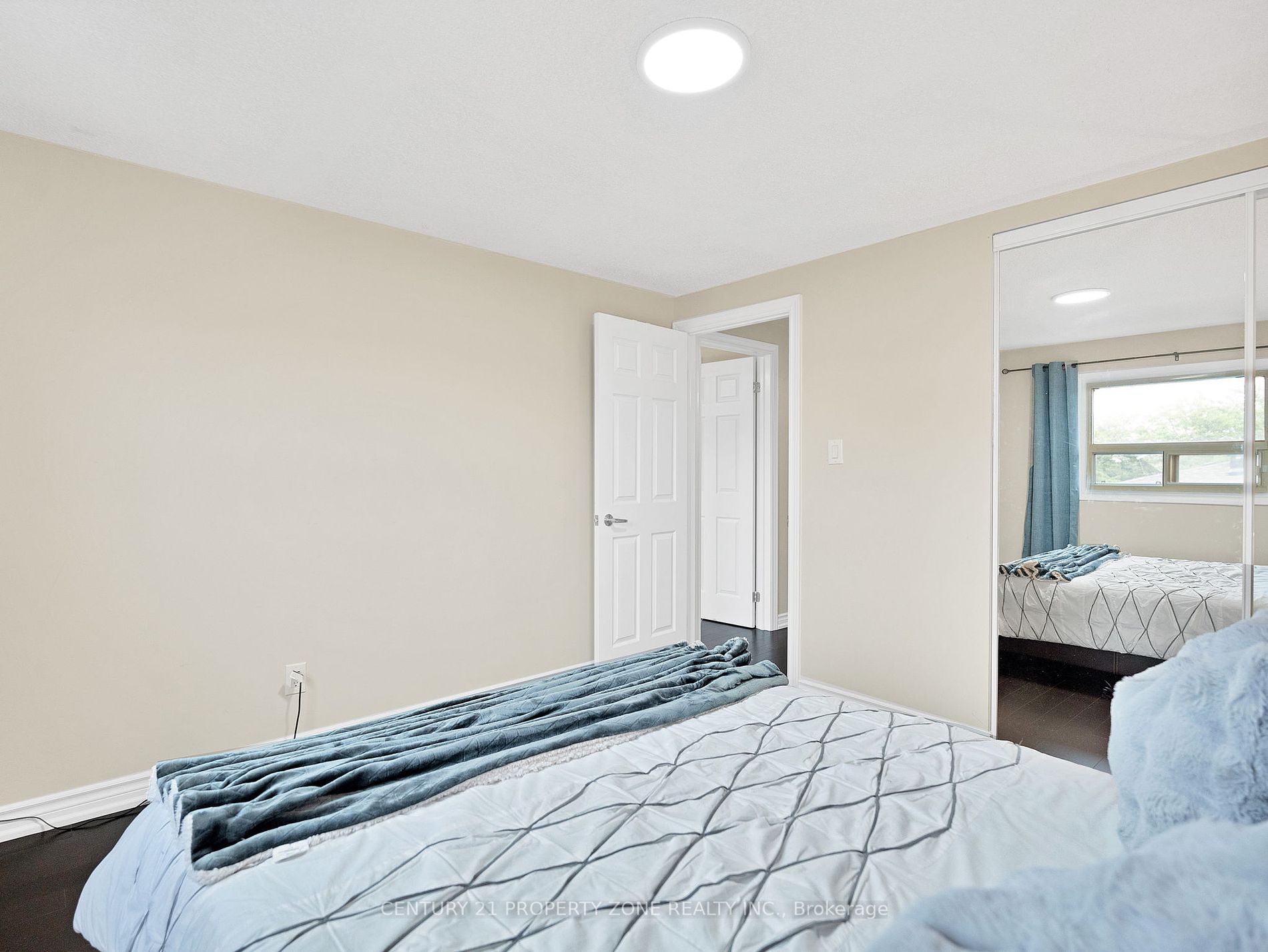 58 Schubert Cres