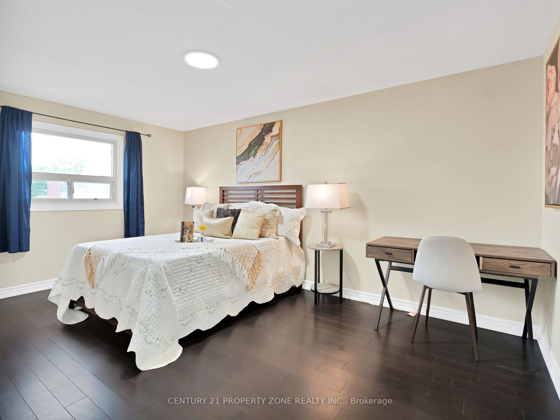 58 Schubert Cres