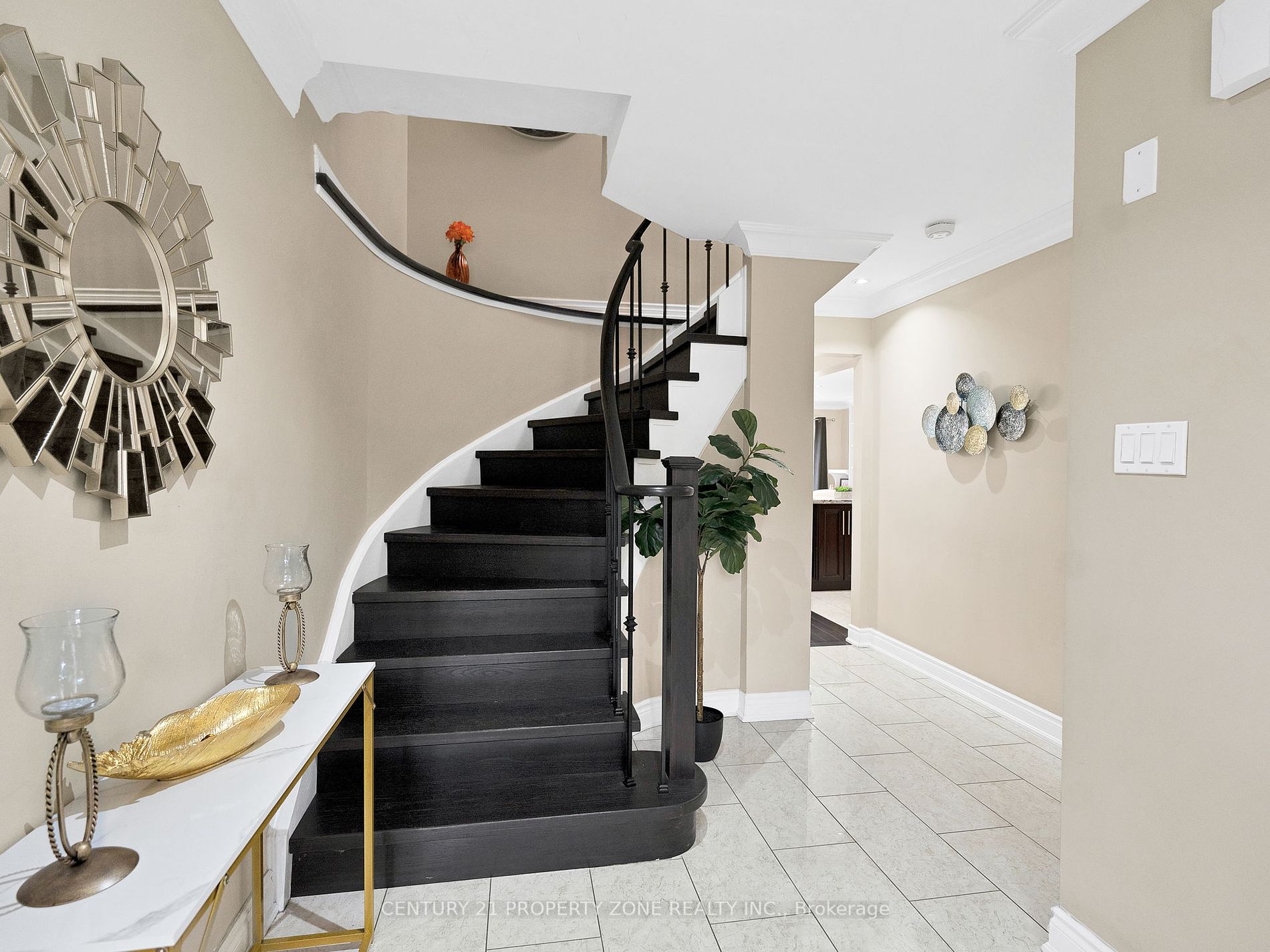 58 Schubert Cres