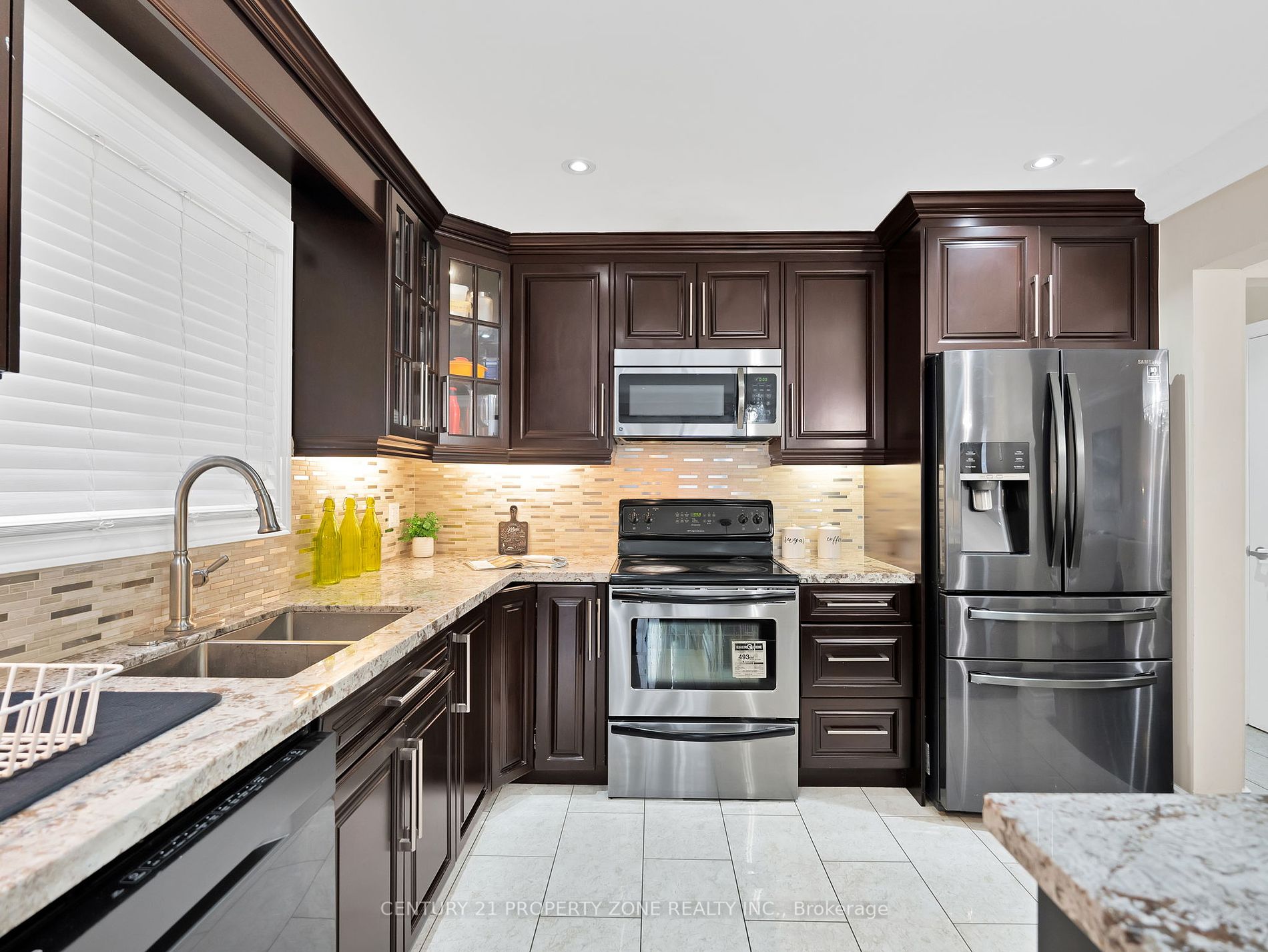 58 Schubert Cres