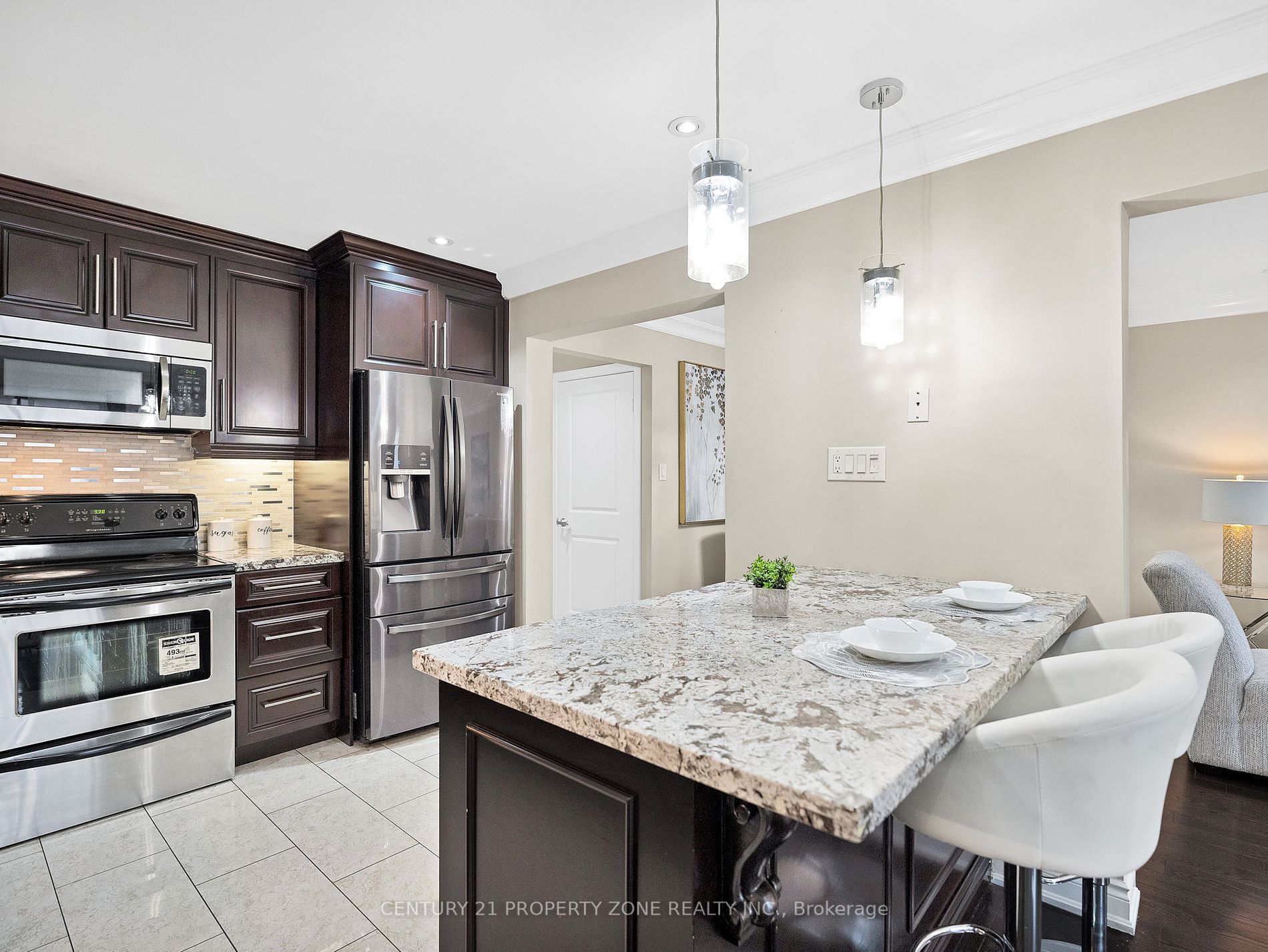 58 Schubert Cres