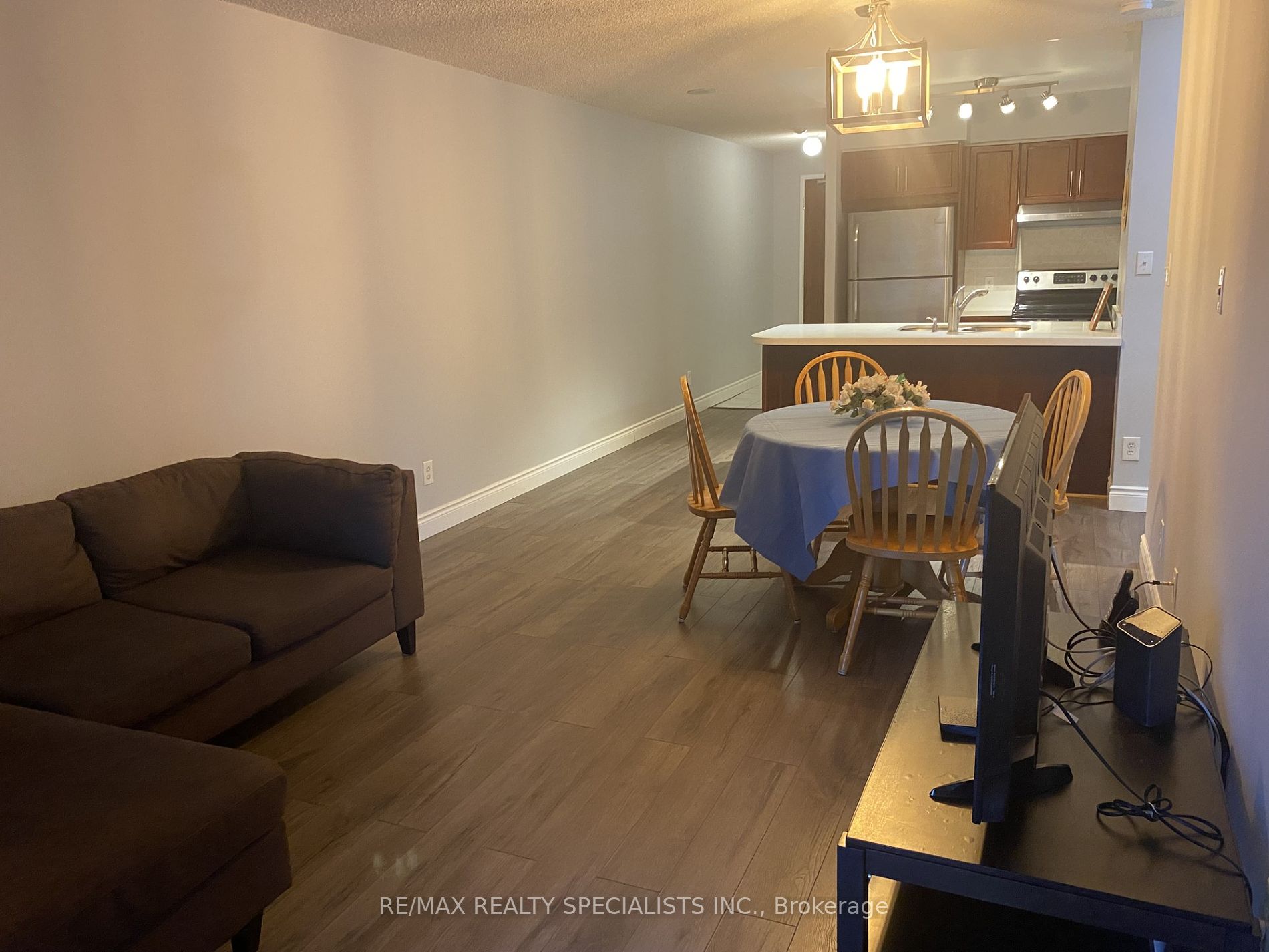 156 Enfield Place, #2001