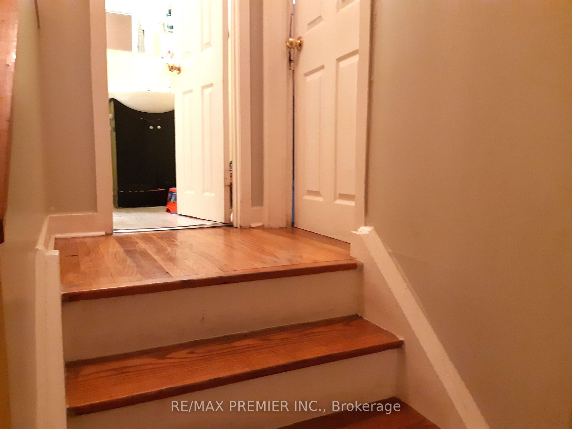 61 Driftwood Avenue, #7