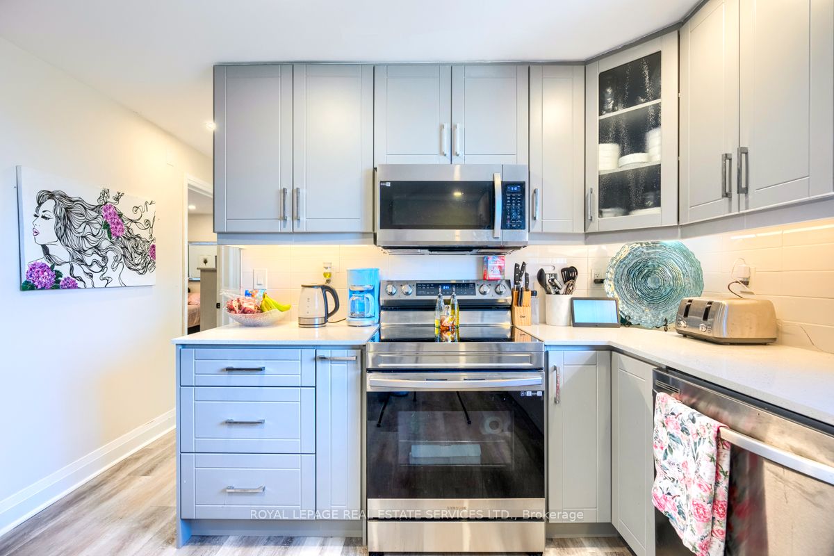 18 Ewing Street #1