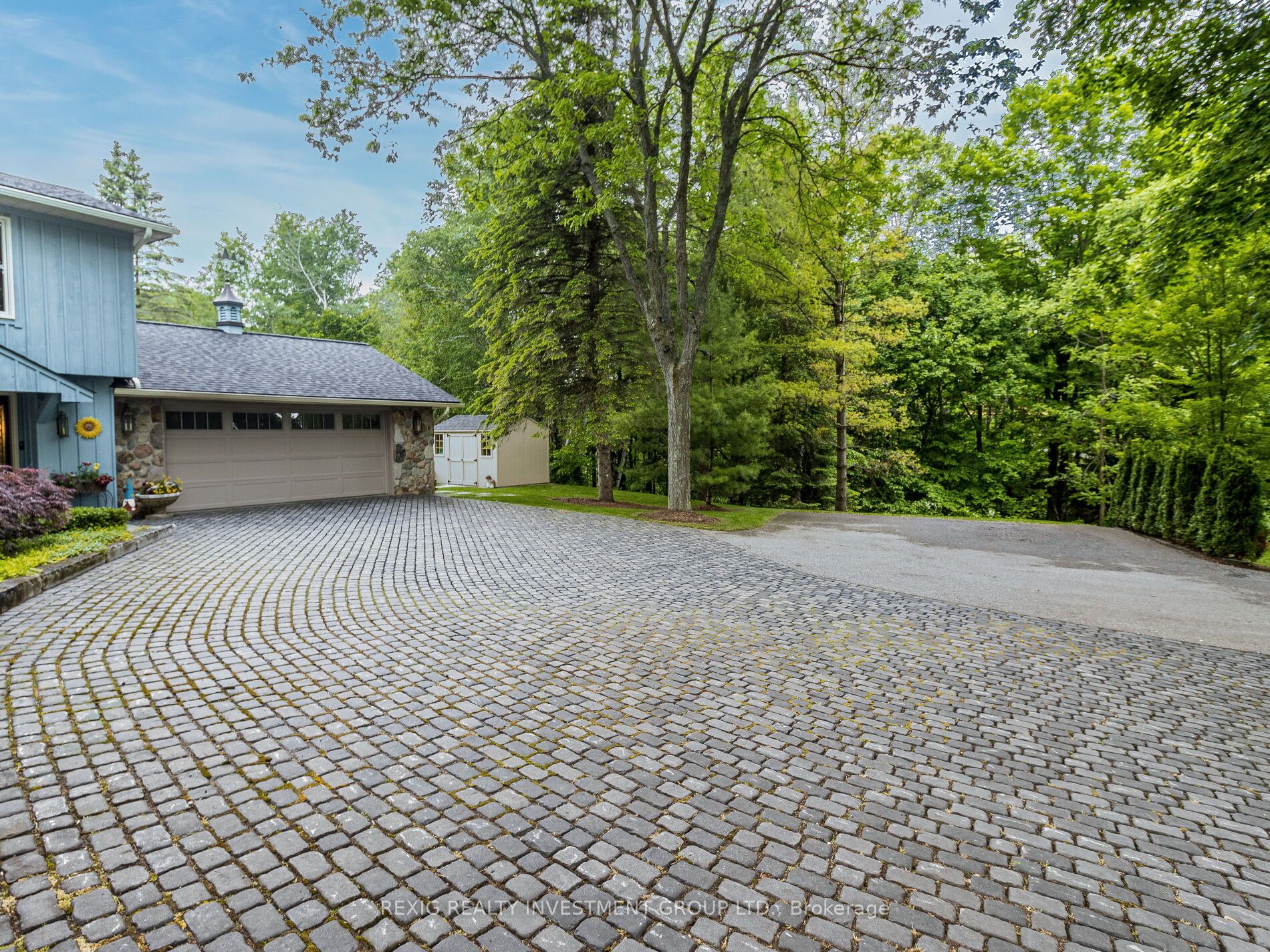 27 Cedar Drive