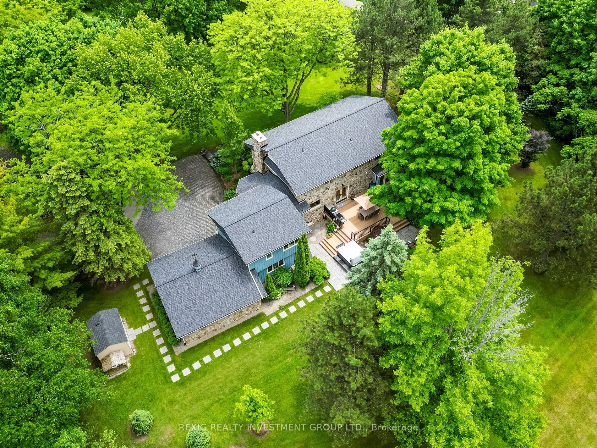 27 Cedar Drive