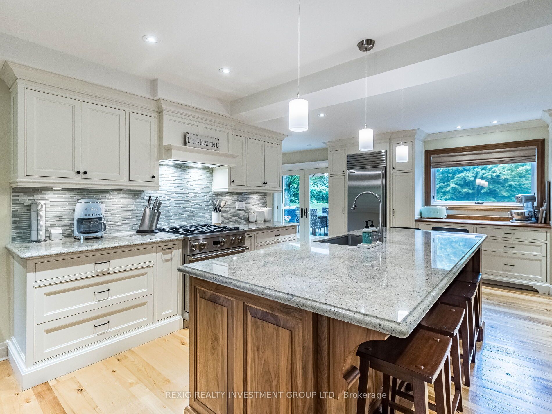 27 Cedar Drive