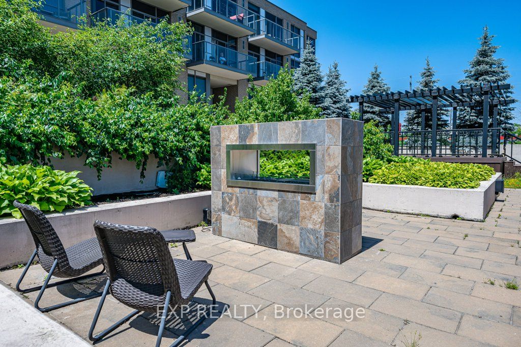 1940 Ironstone Drive, #904