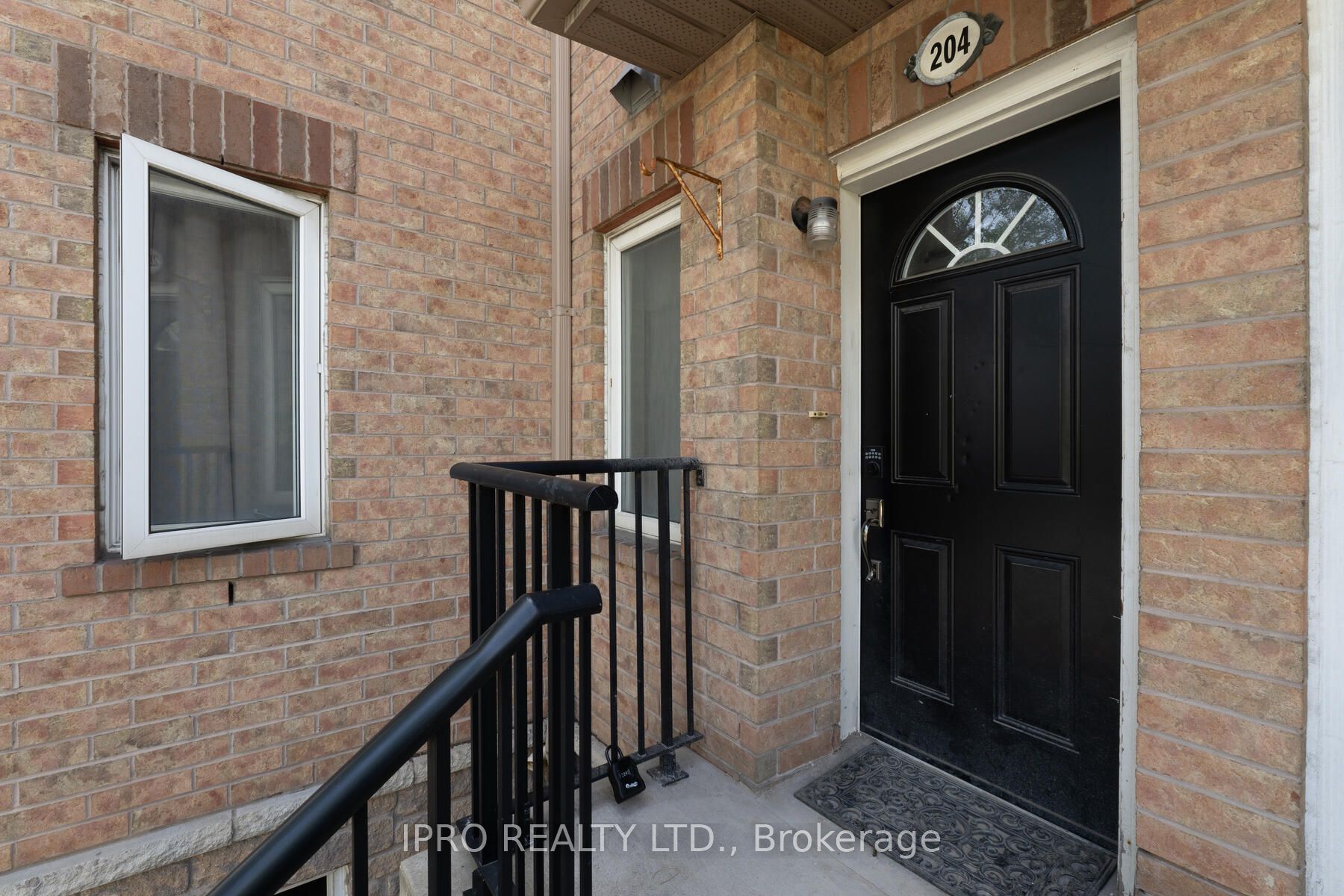 1530 Weston Rd, #204