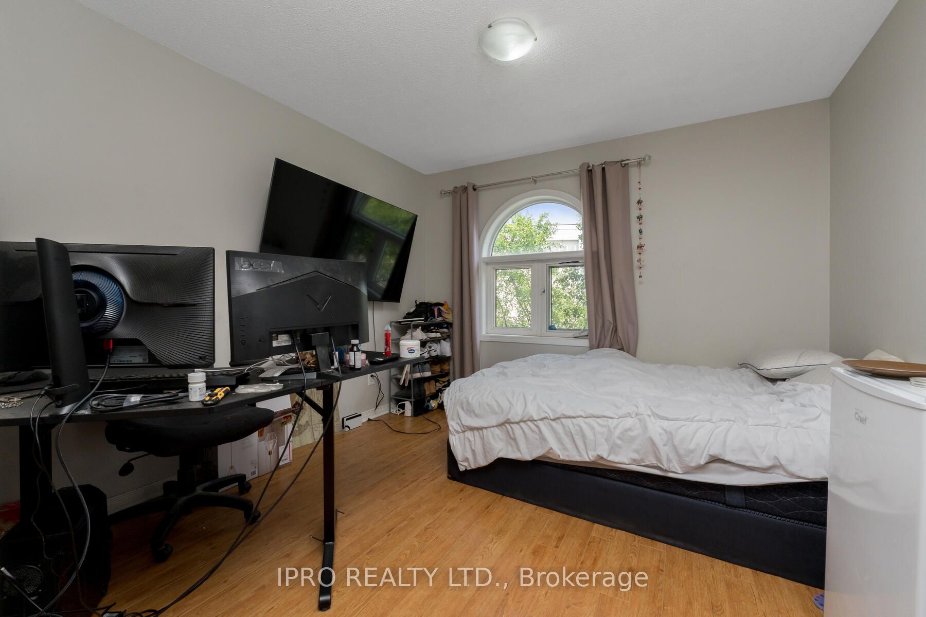 1530 Weston Rd, #204