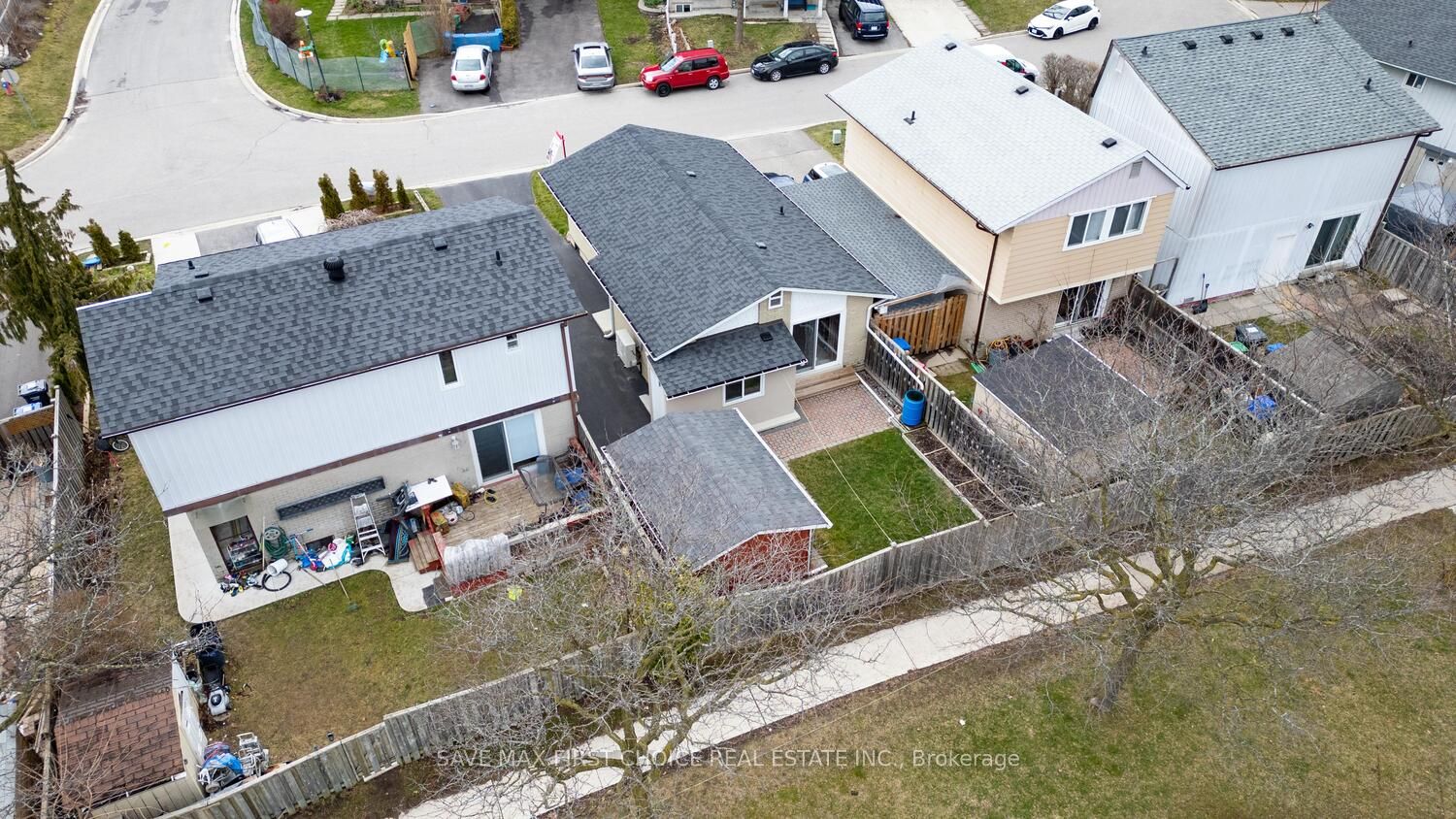 17 Haley Crt