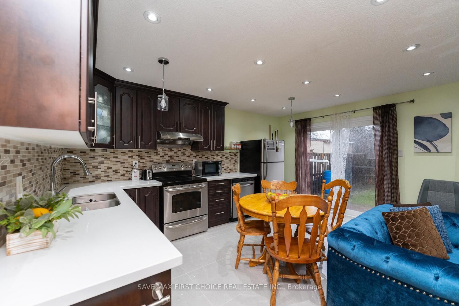 17 Haley Crt