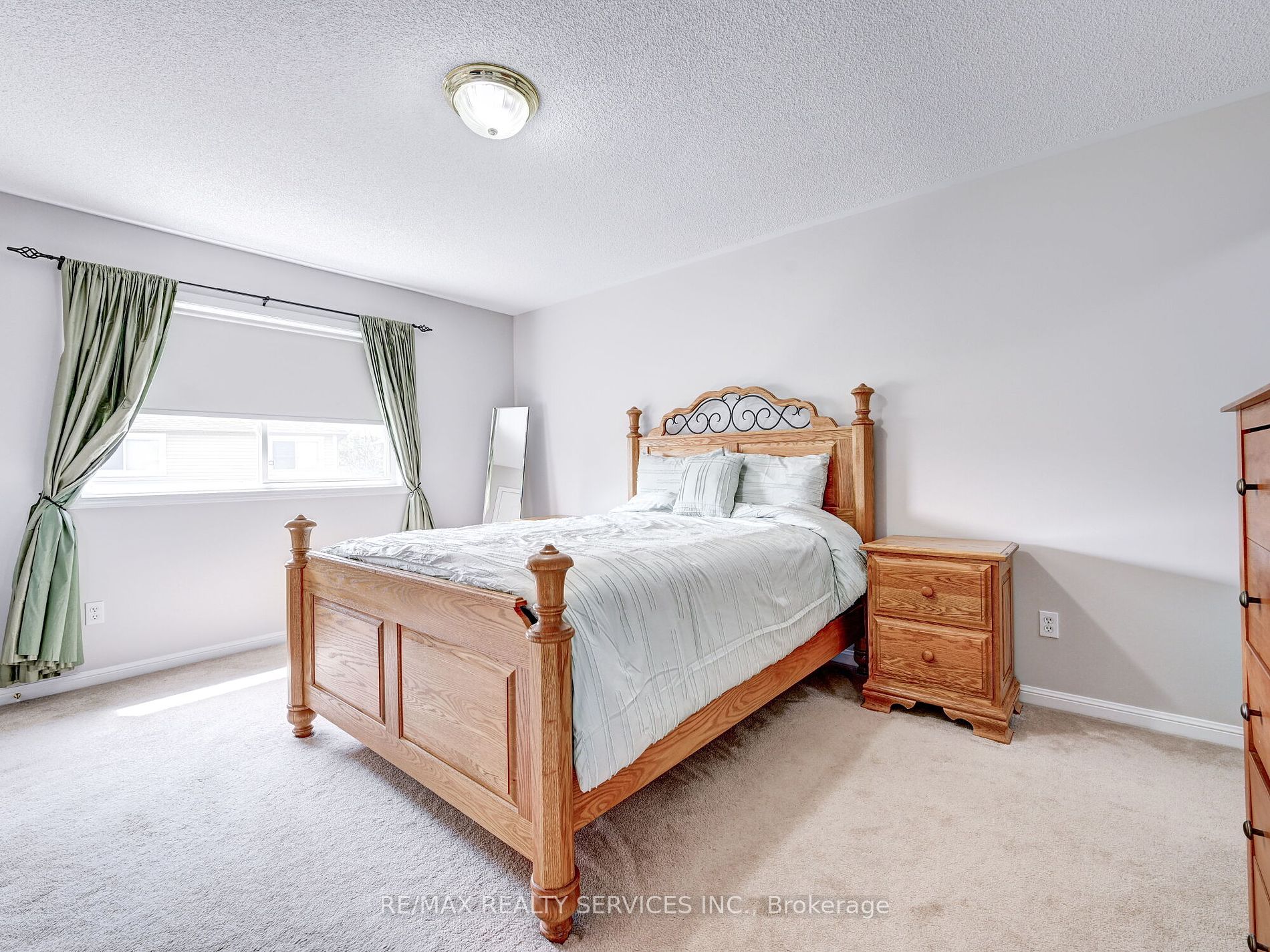 65 Sugarhill Dr