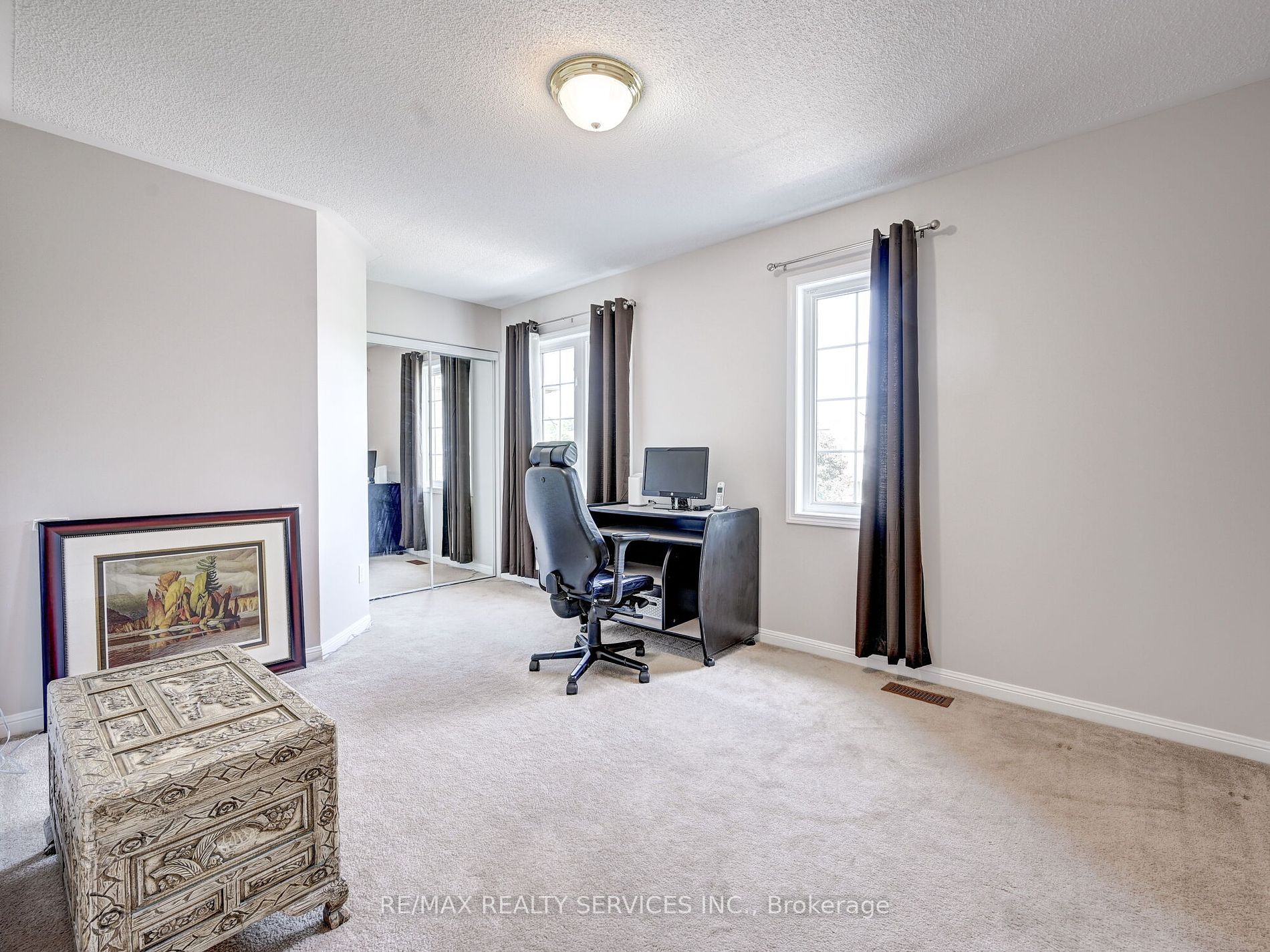 65 Sugarhill Dr