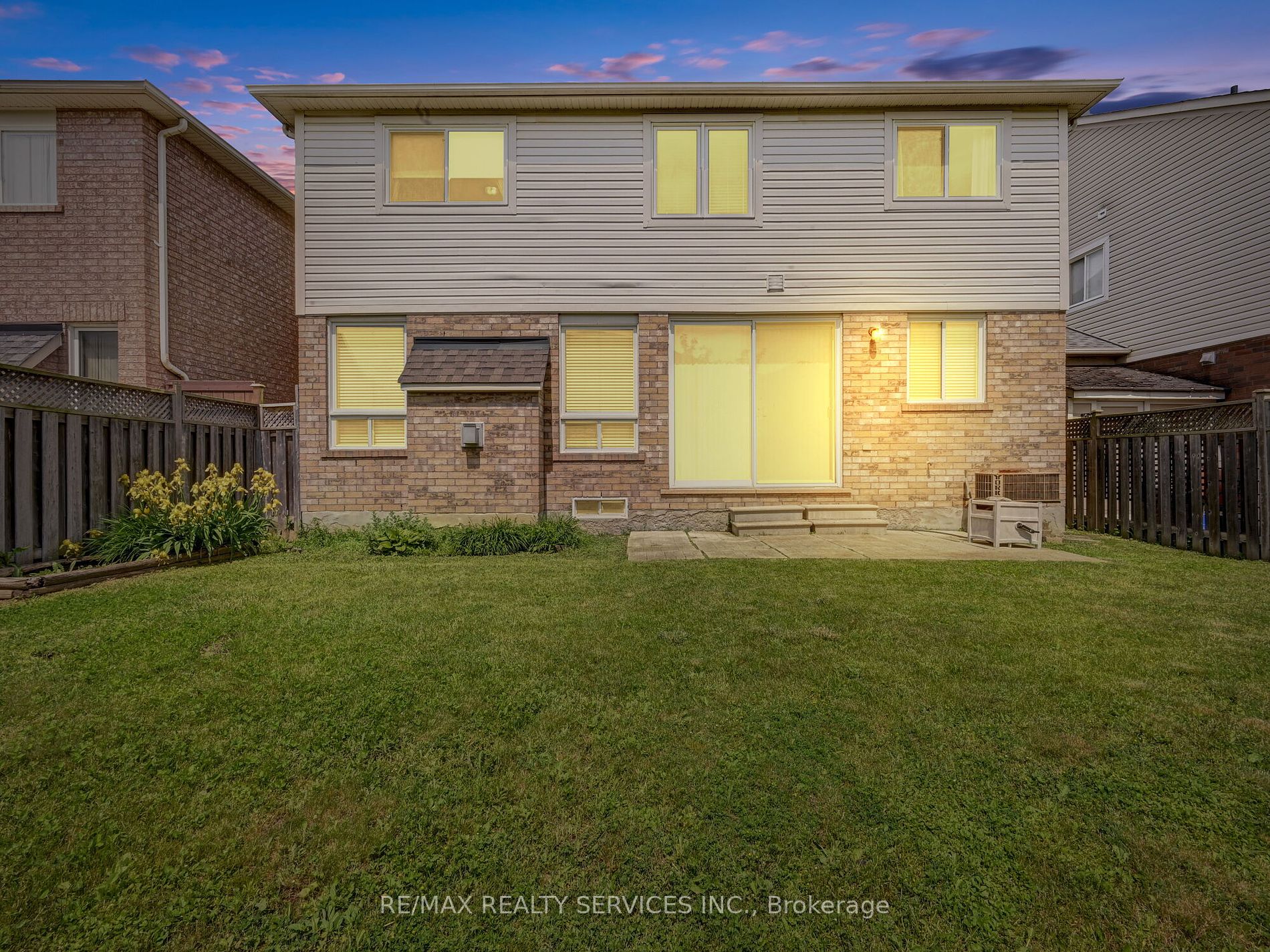 65 Sugarhill Dr