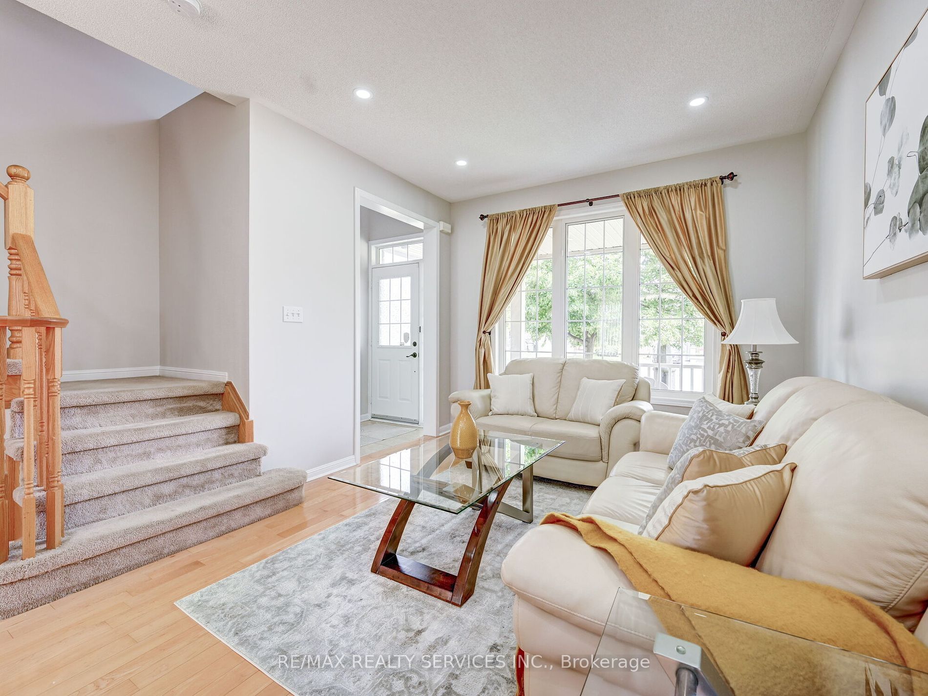 65 Sugarhill Dr
