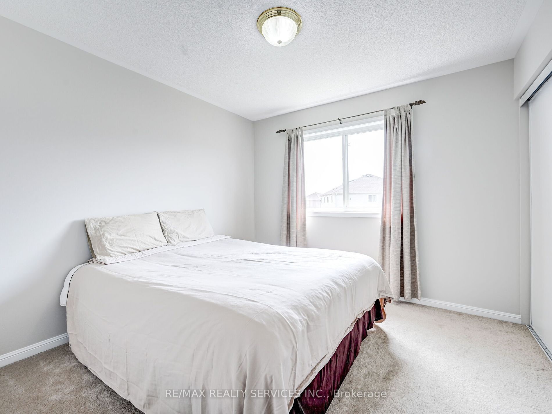 65 Sugarhill Dr