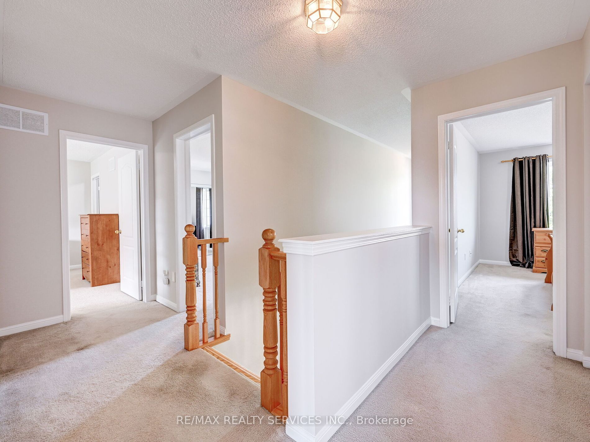 65 Sugarhill Dr