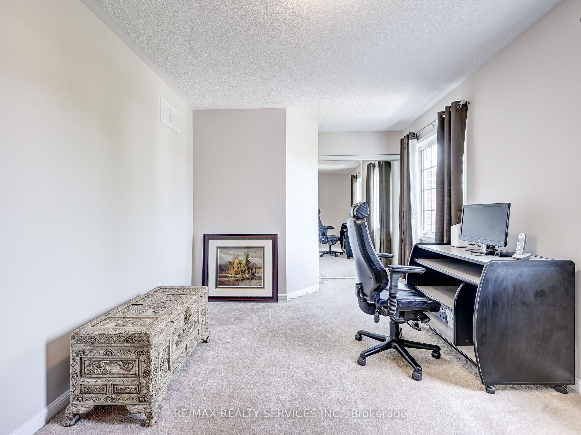 65 Sugarhill Dr