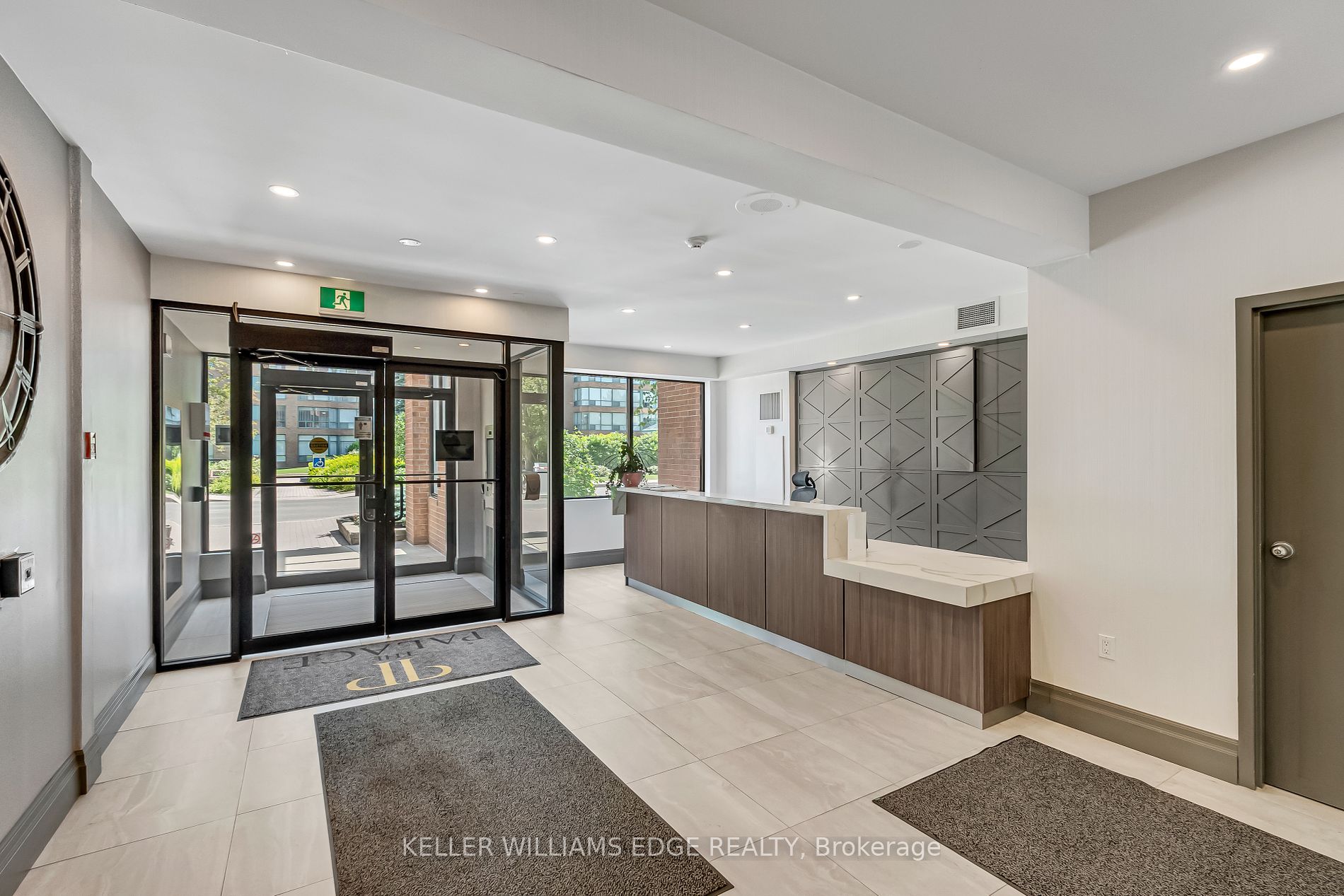 1270 Maple Crossing Blvd, #1702