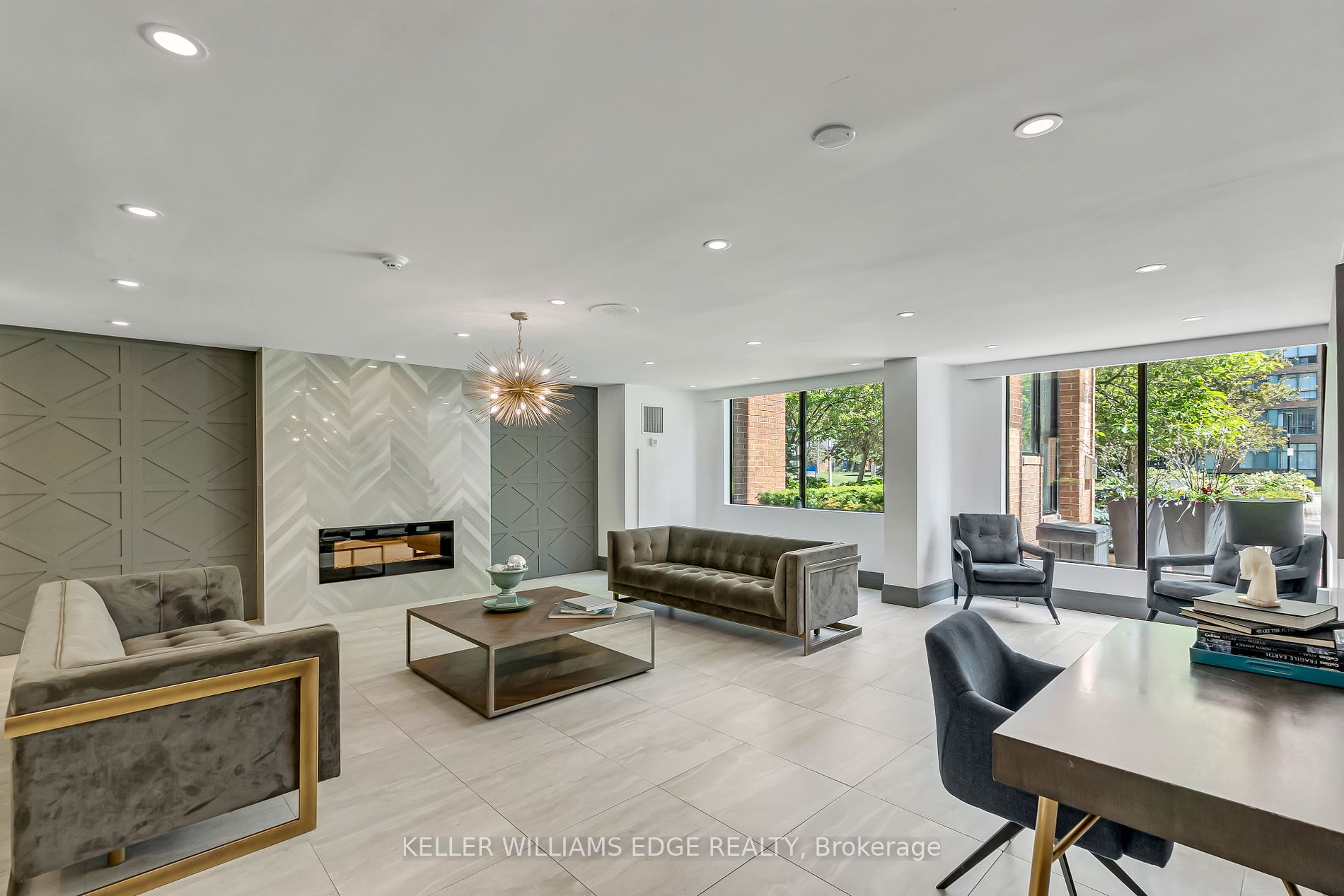 1270 Maple Crossing Blvd, #1702