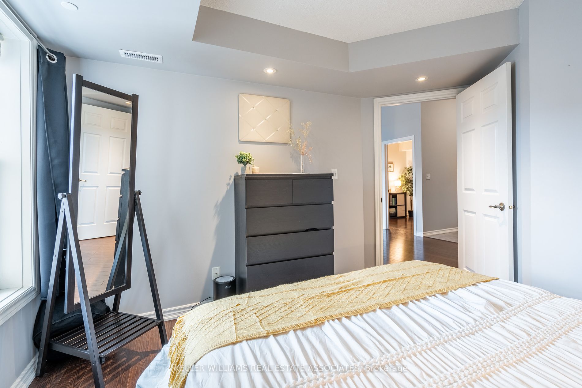 1490 Bishops Gate, #408