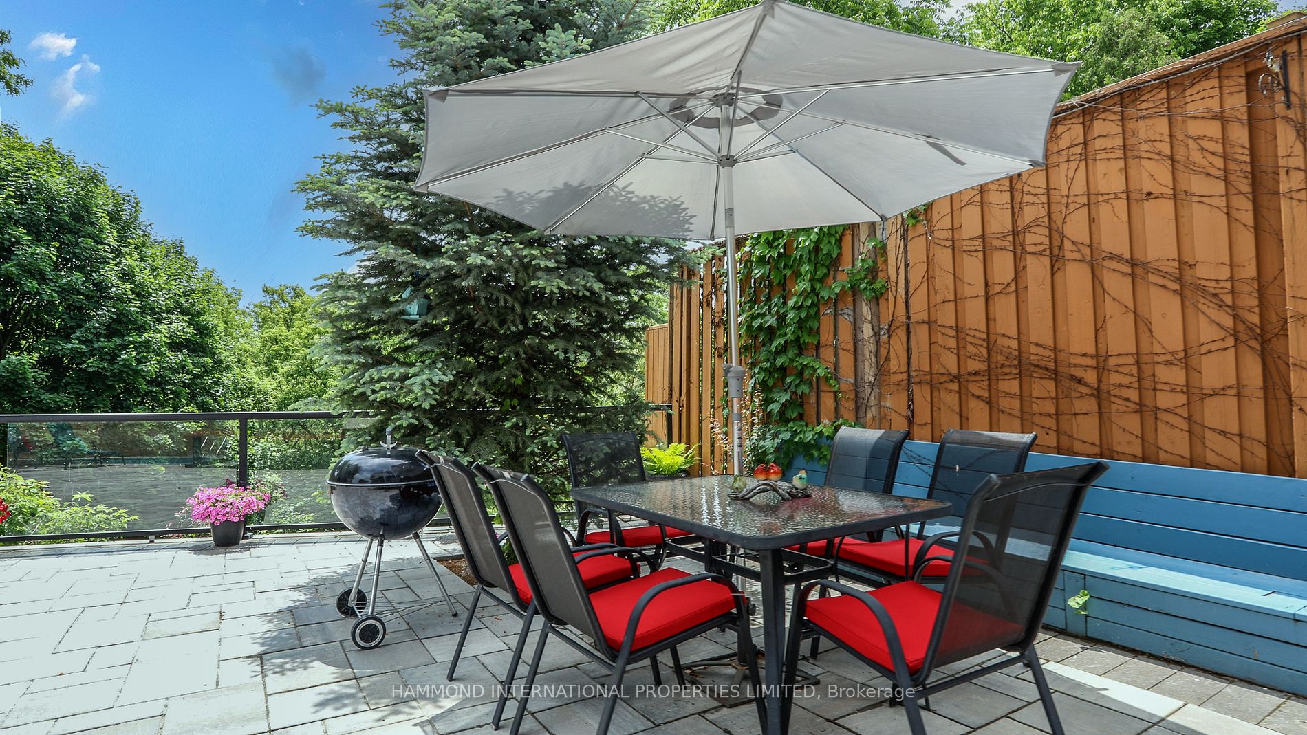 46 Ravenscrest Dr