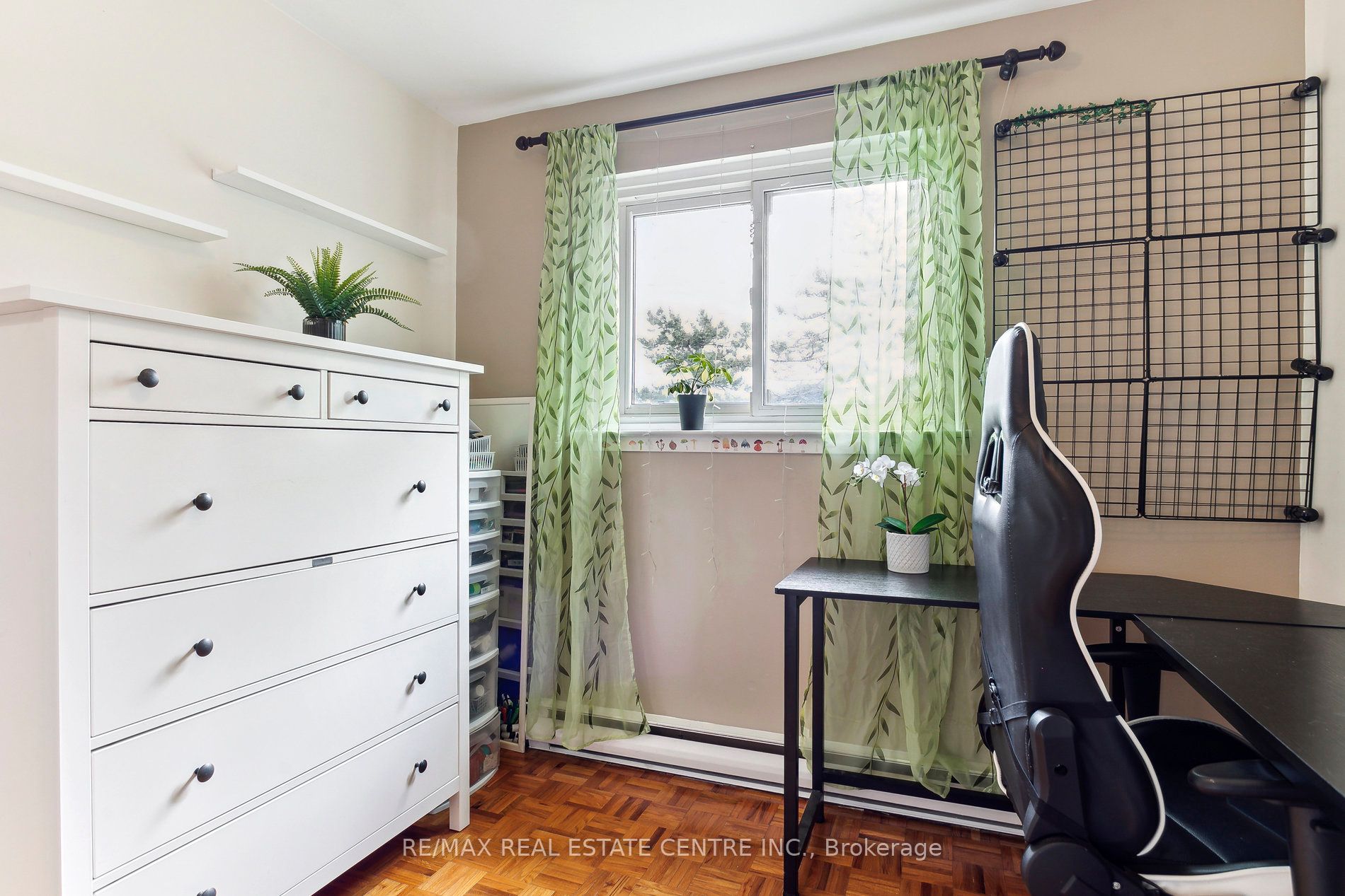 94 Darras Crt, #77