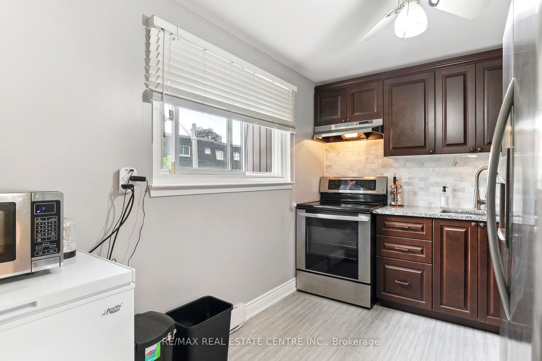 94 Darras Crt, #77
