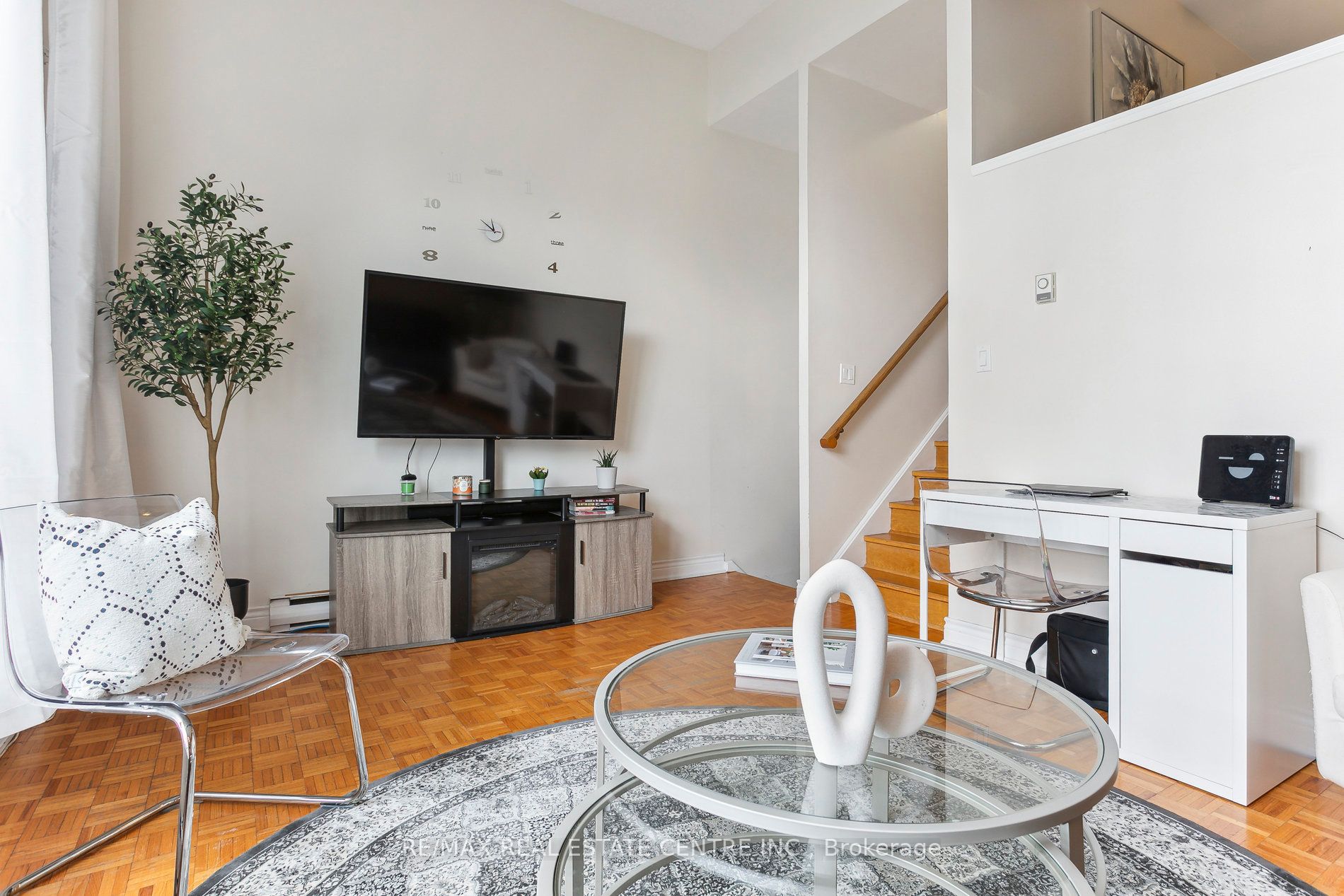 94 Darras Crt, #77