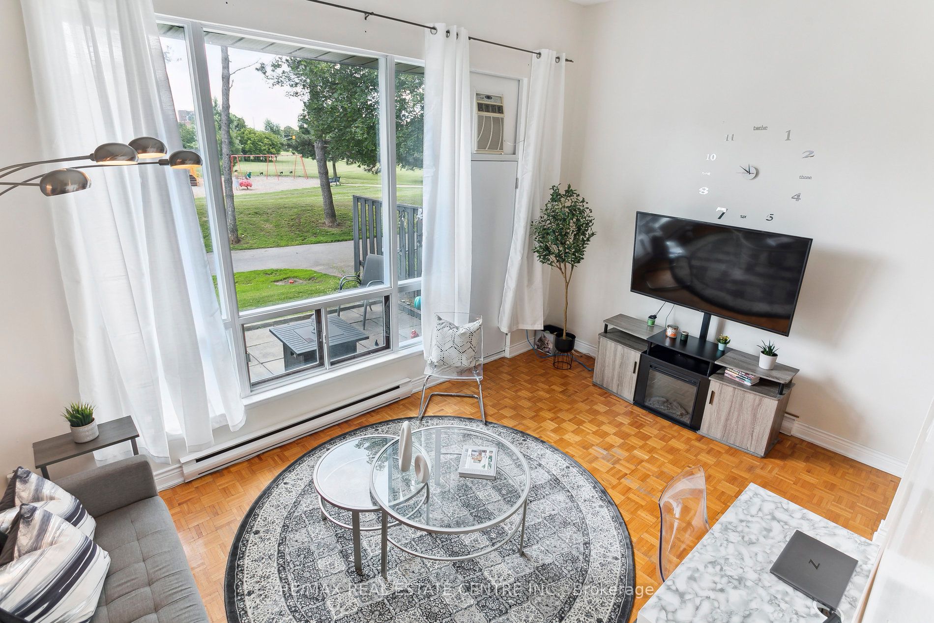 94 Darras Crt, #77