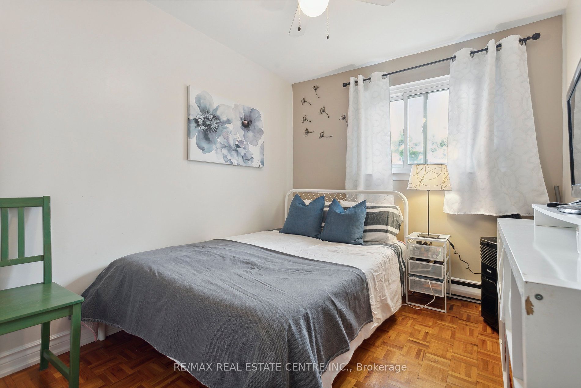 94 Darras Crt, #77