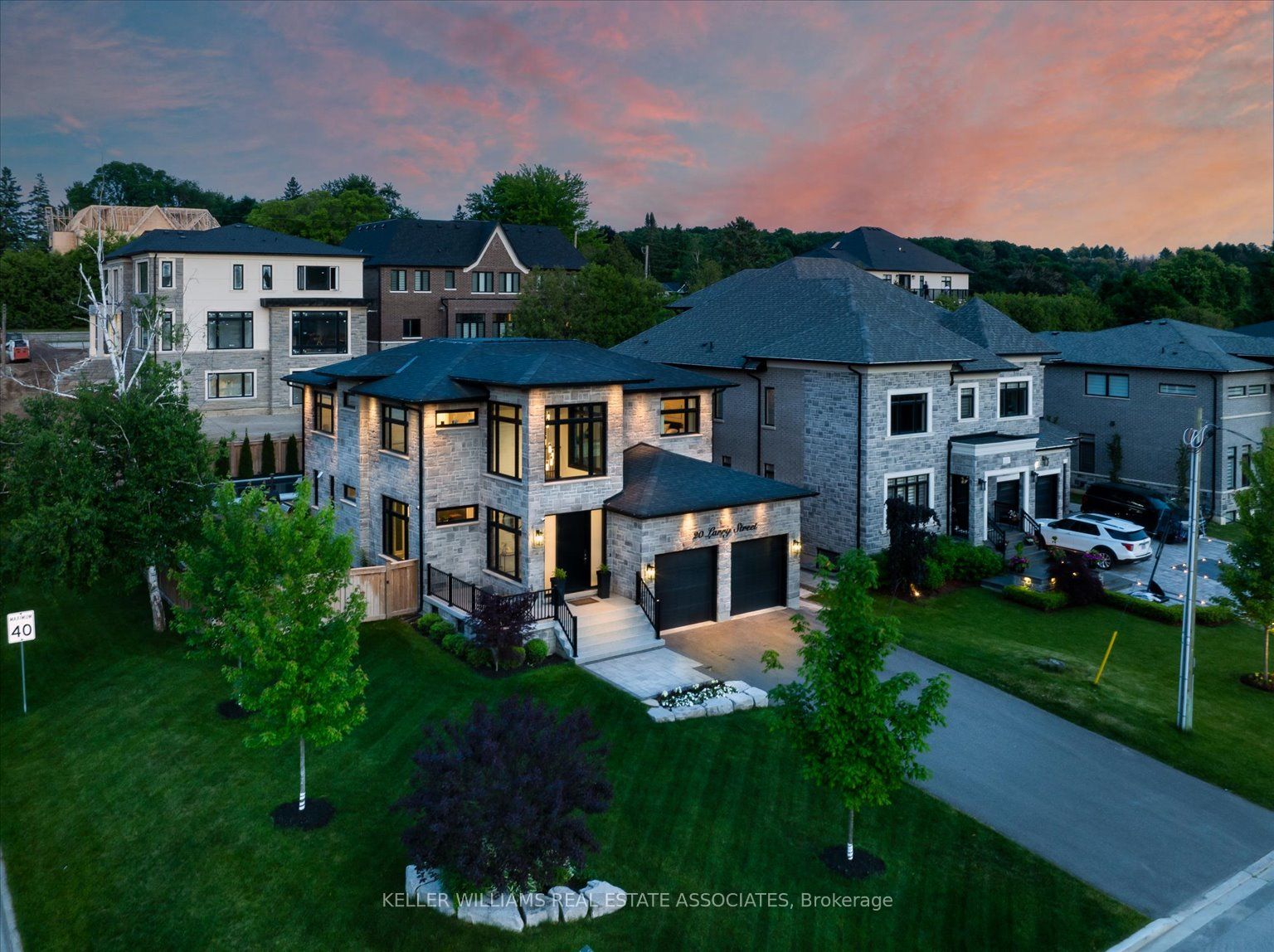 20 Larry St