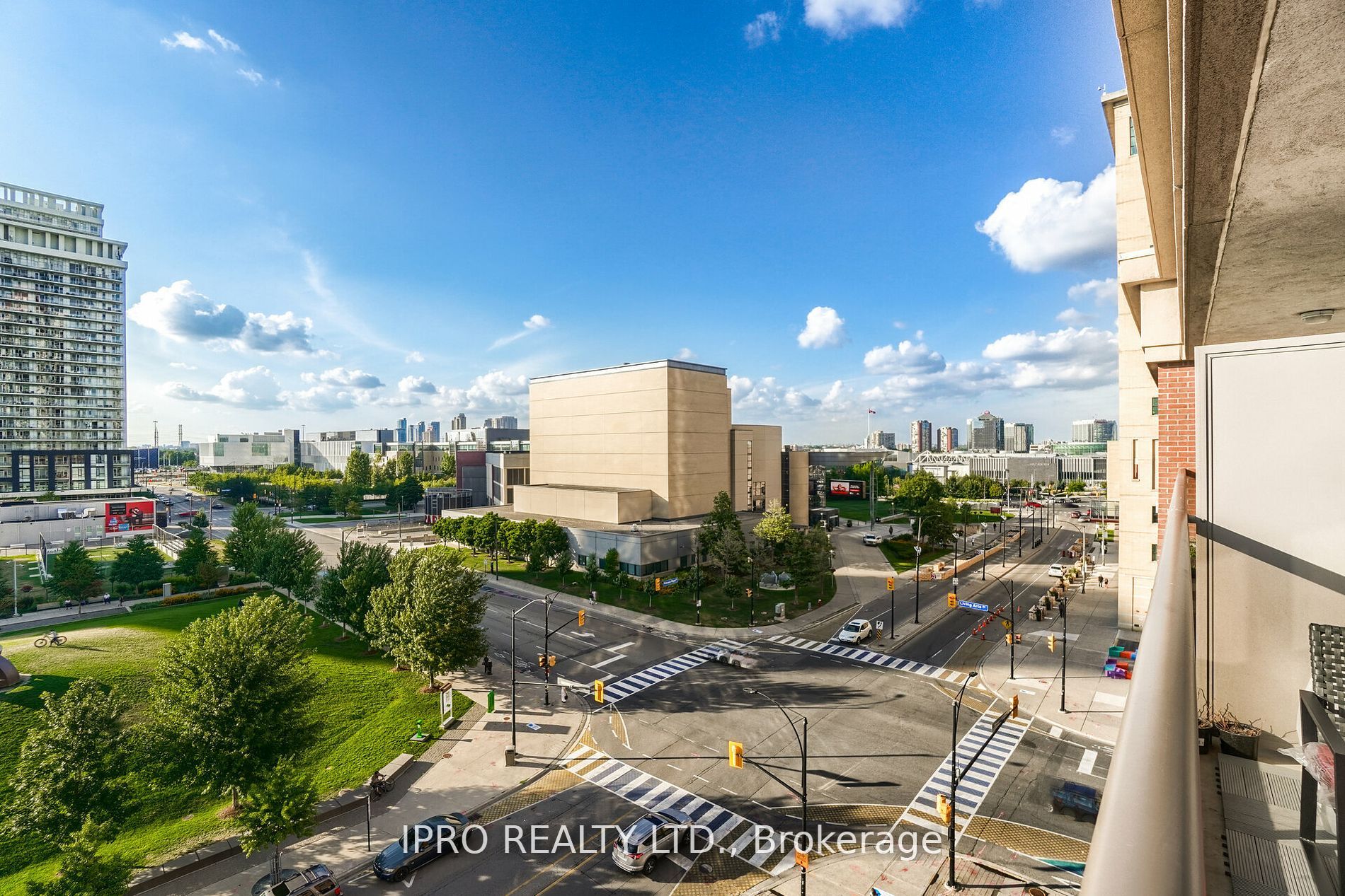 4090 Living Arts Dr, #708