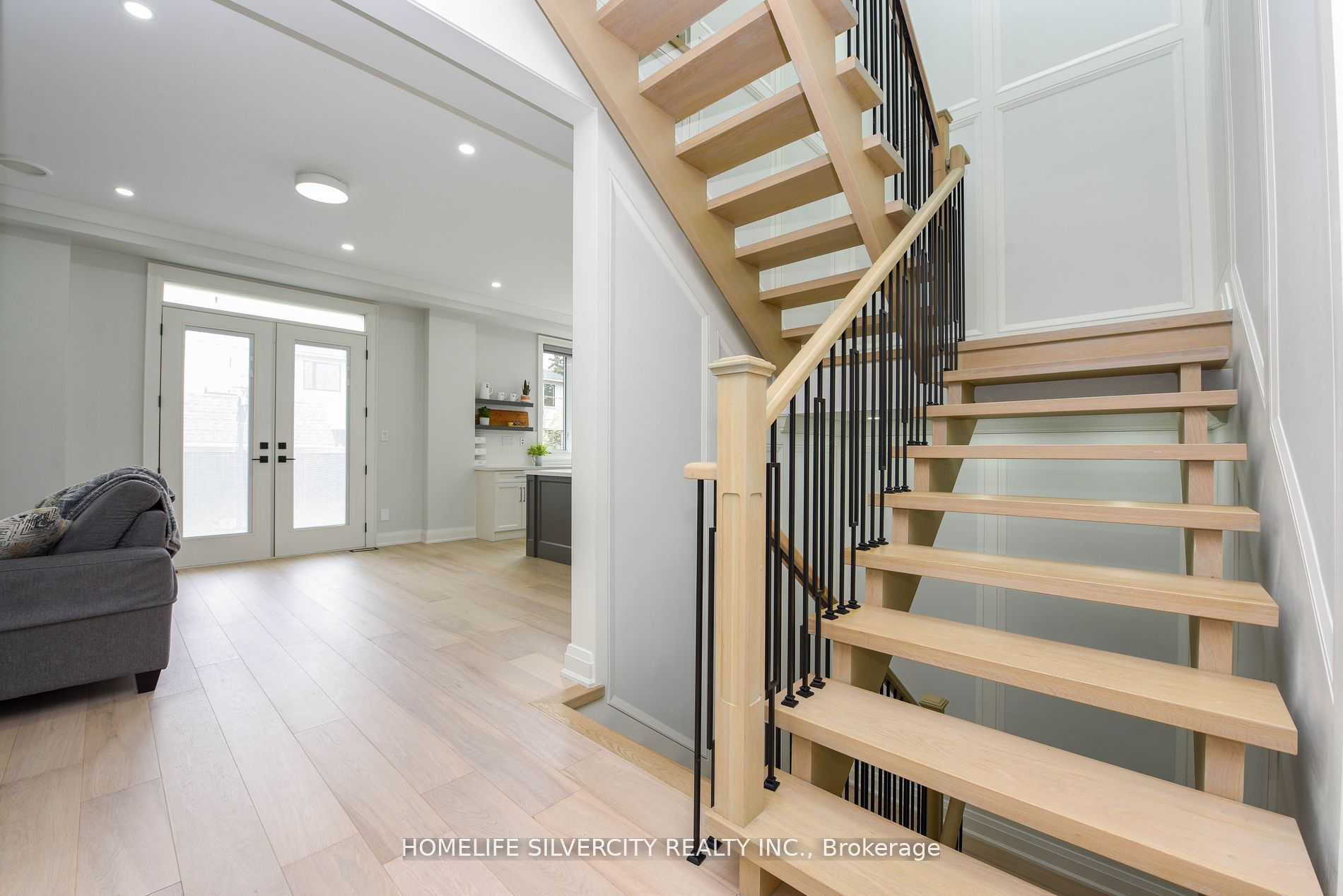 455 Samford Place