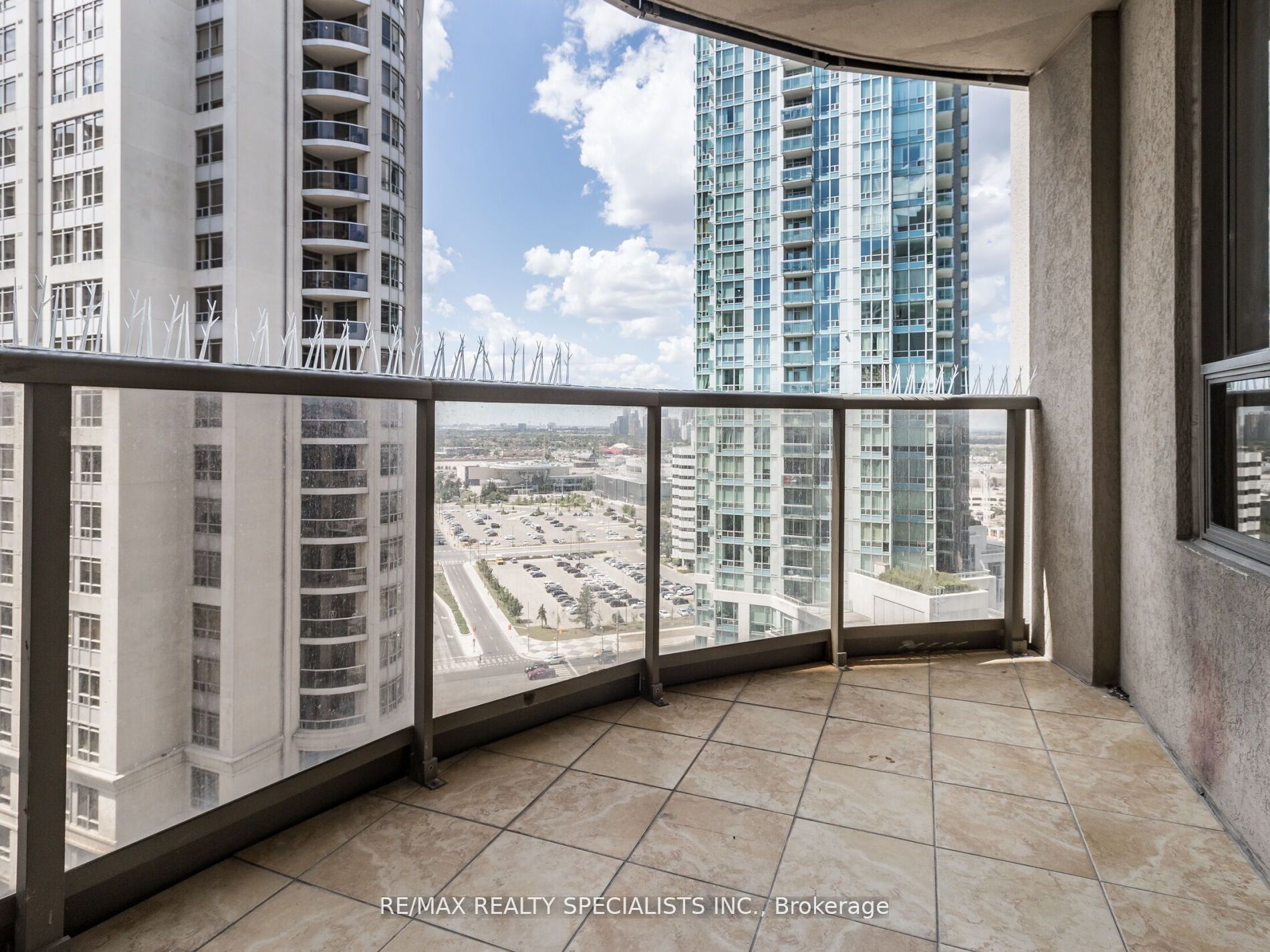 3880 Duke Of York Blvd, #1906