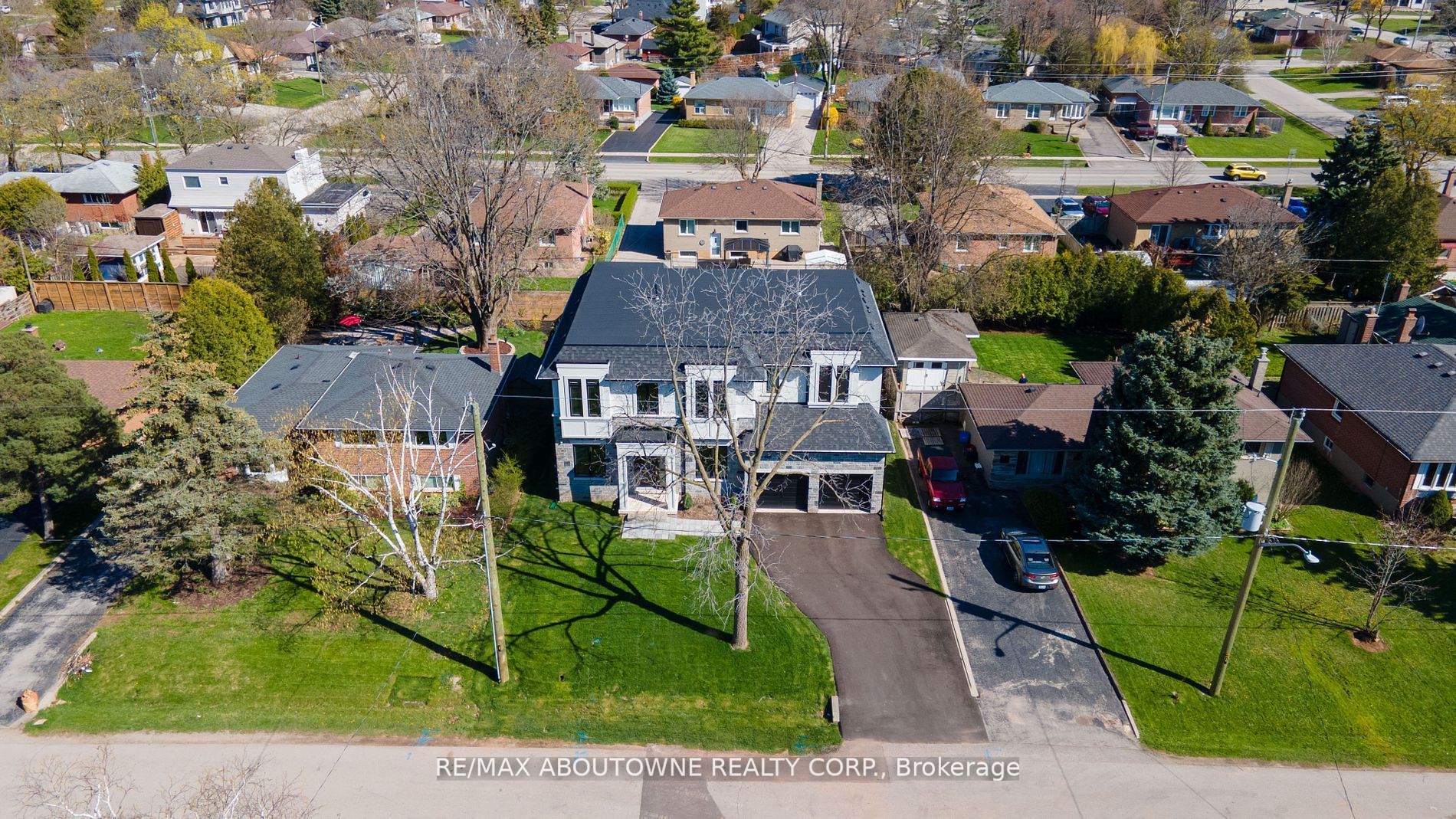 2044 Seabrook Dr