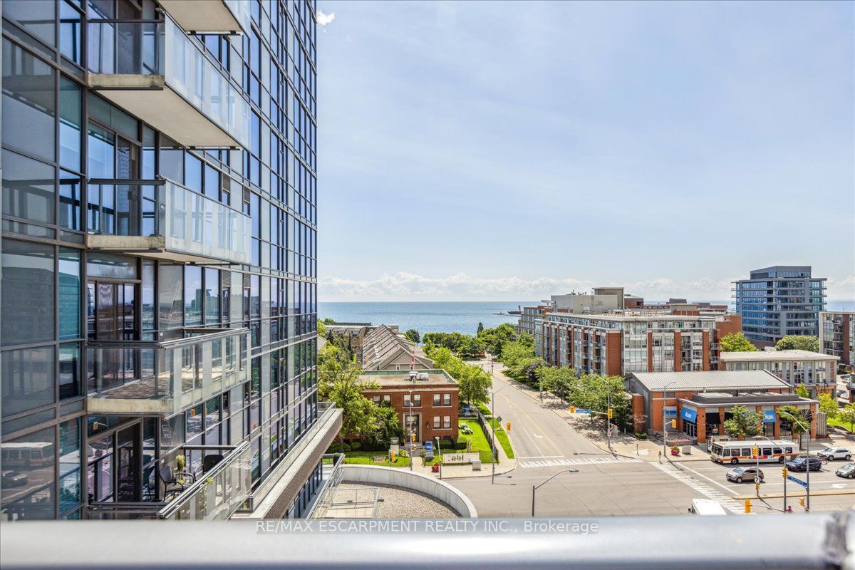 1 Hurontario St, #316
