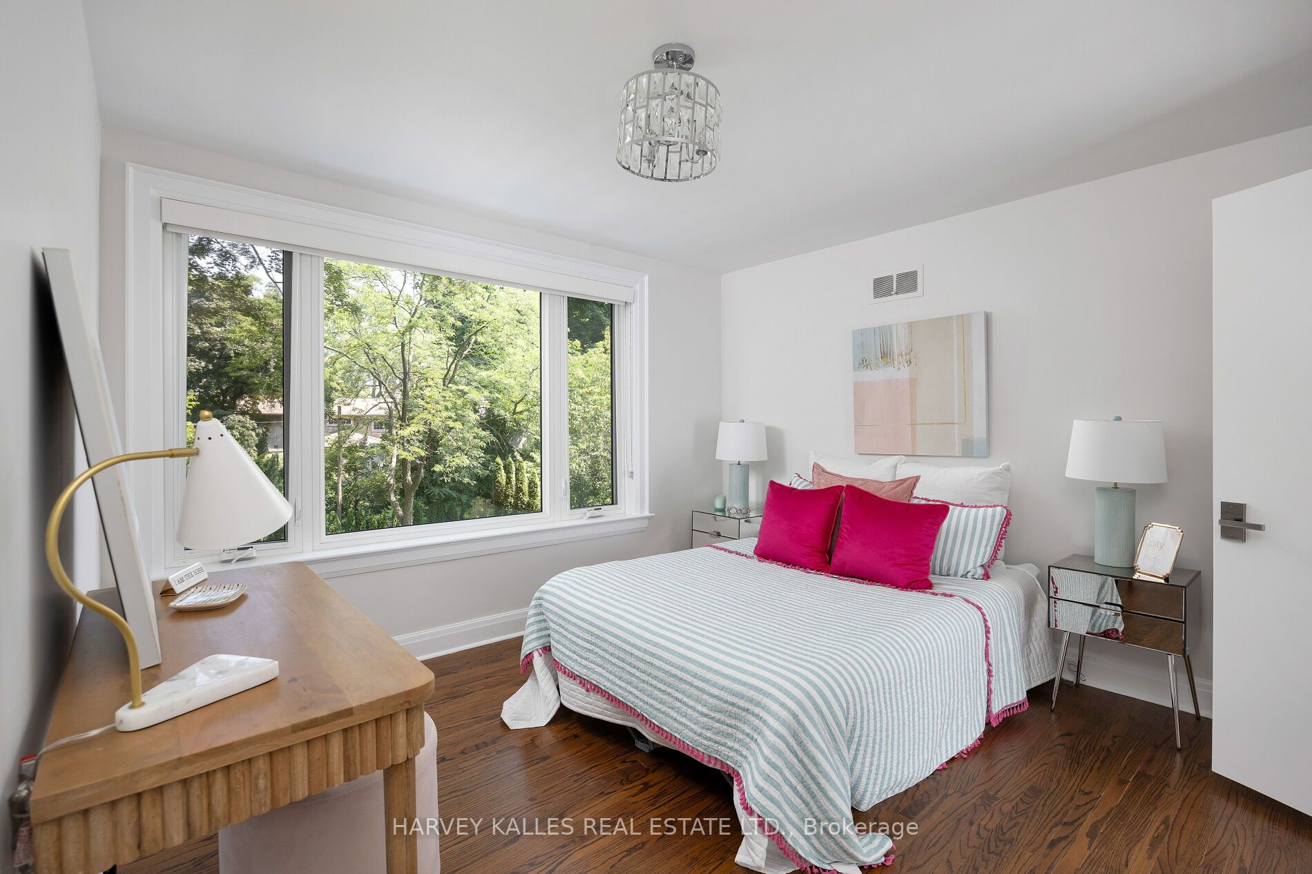 59 Edgevalley Drive