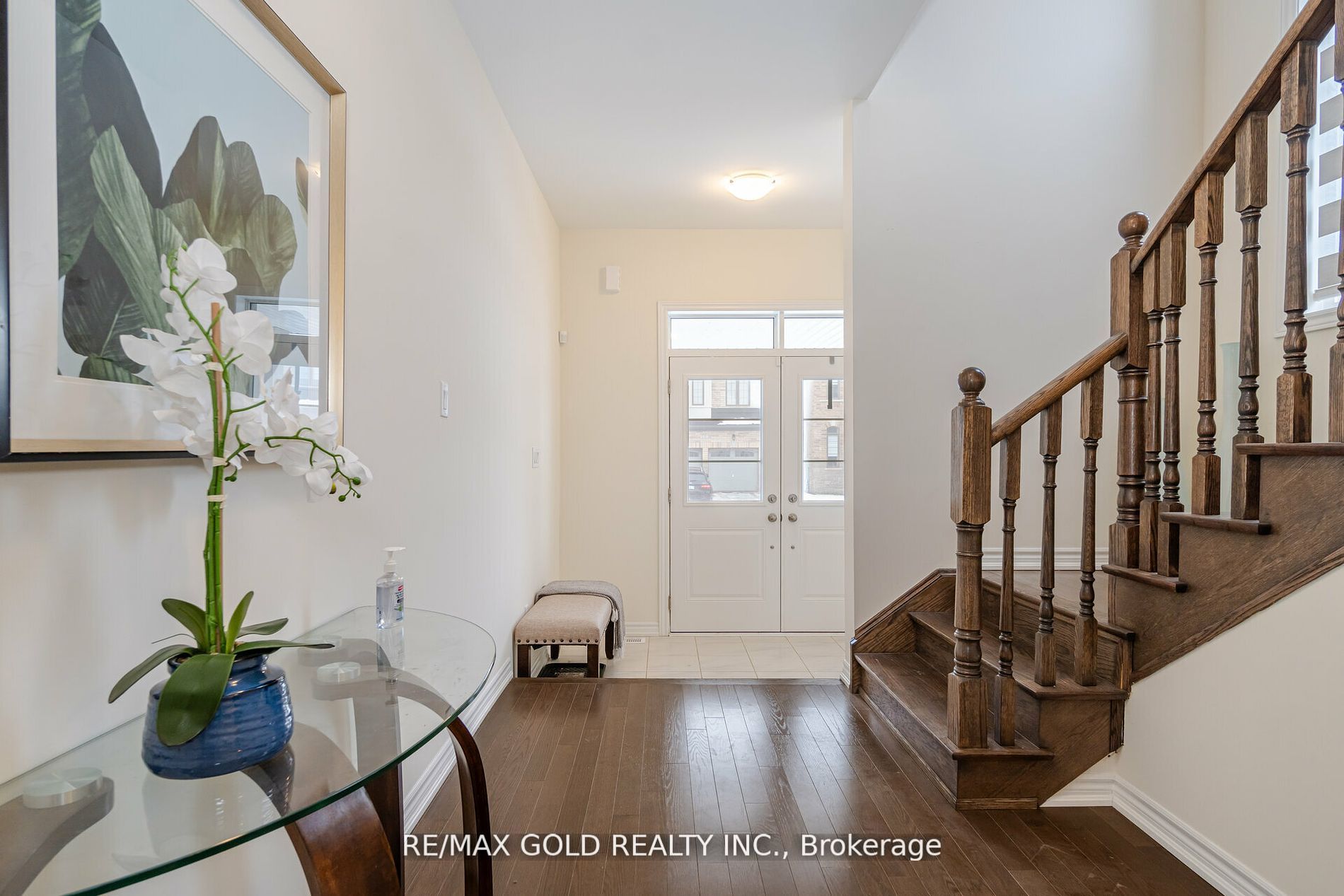 20 Fuller St
