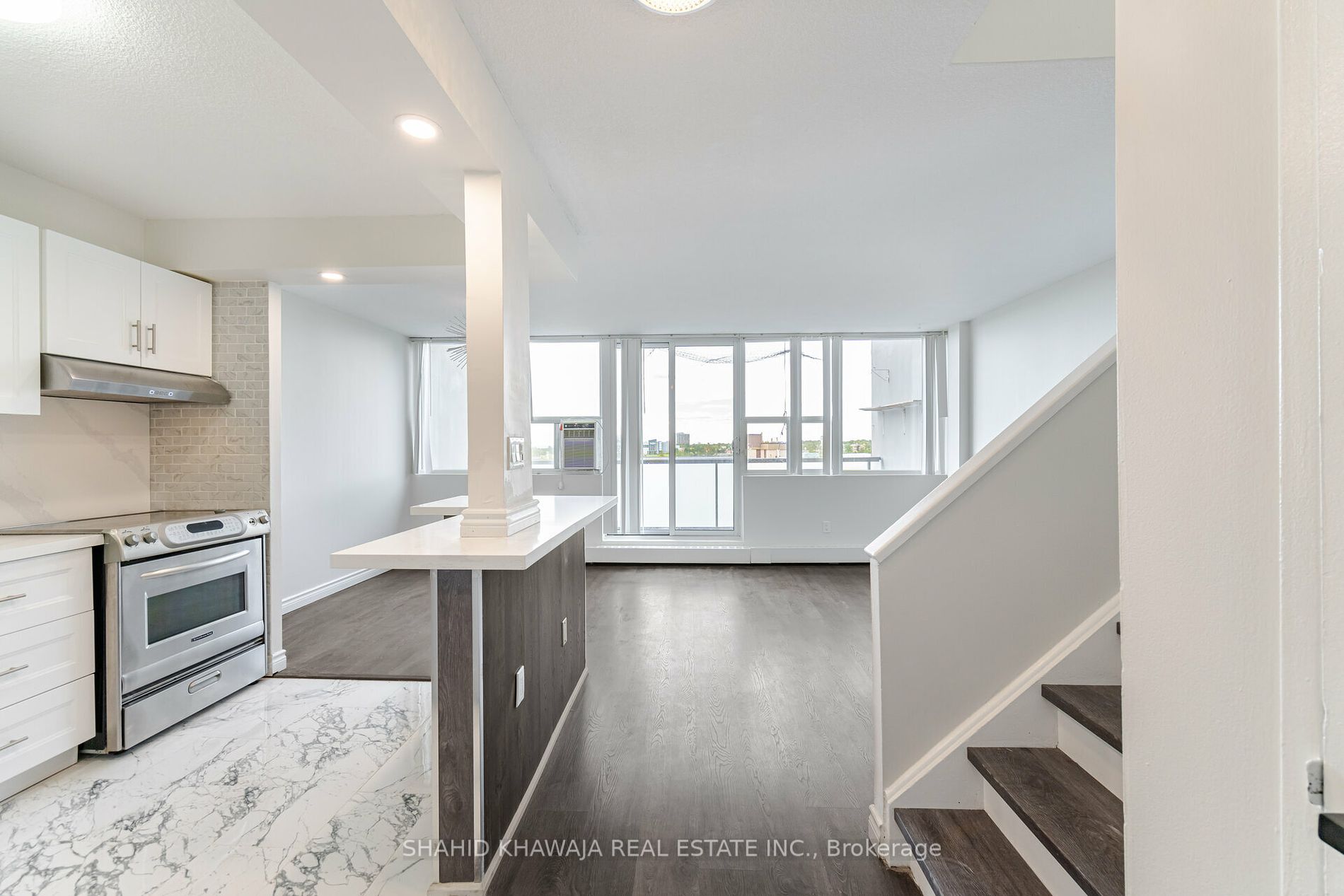 2121 Roche Crt, #721