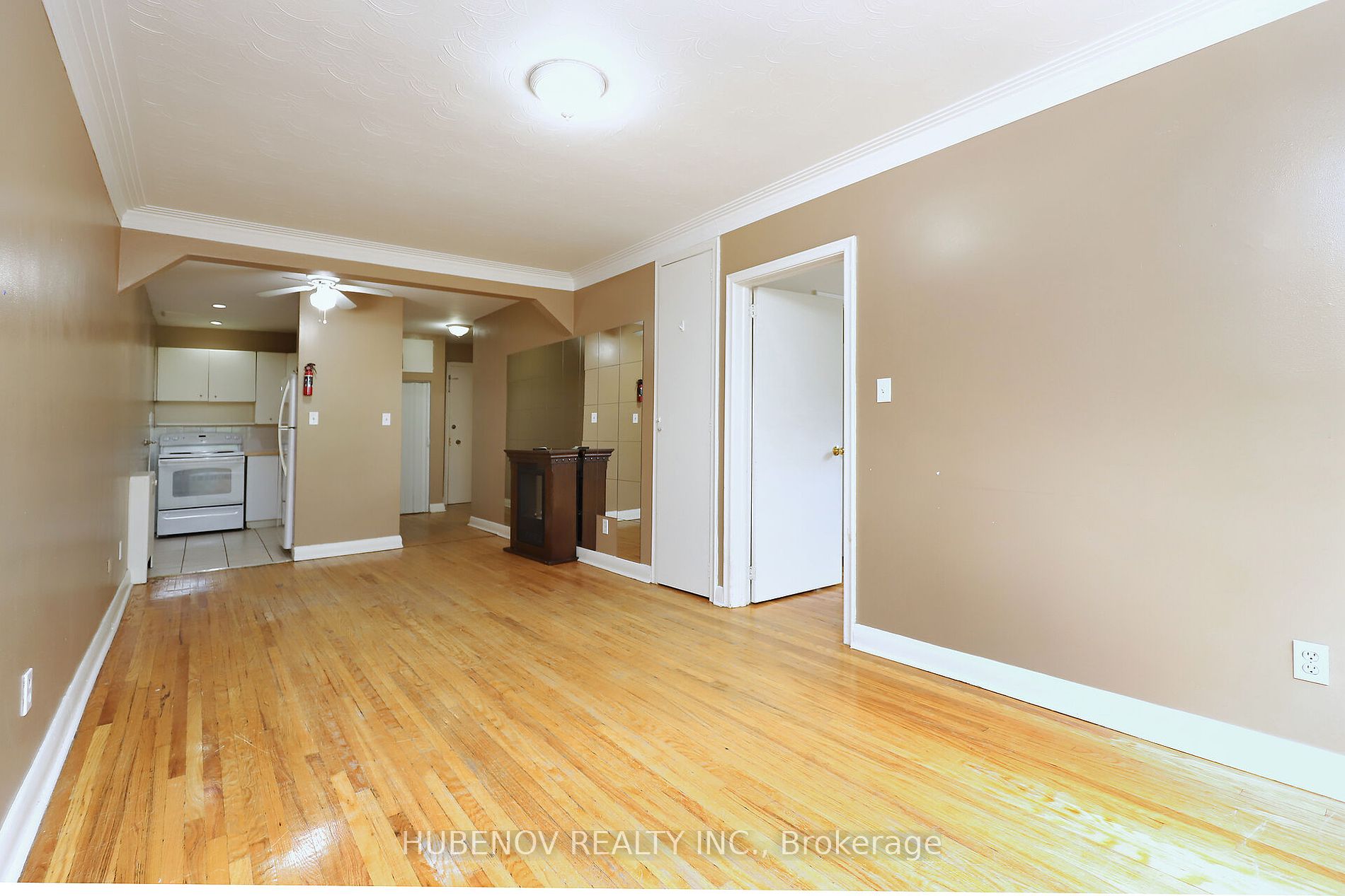 321 Lakeshore Road E
