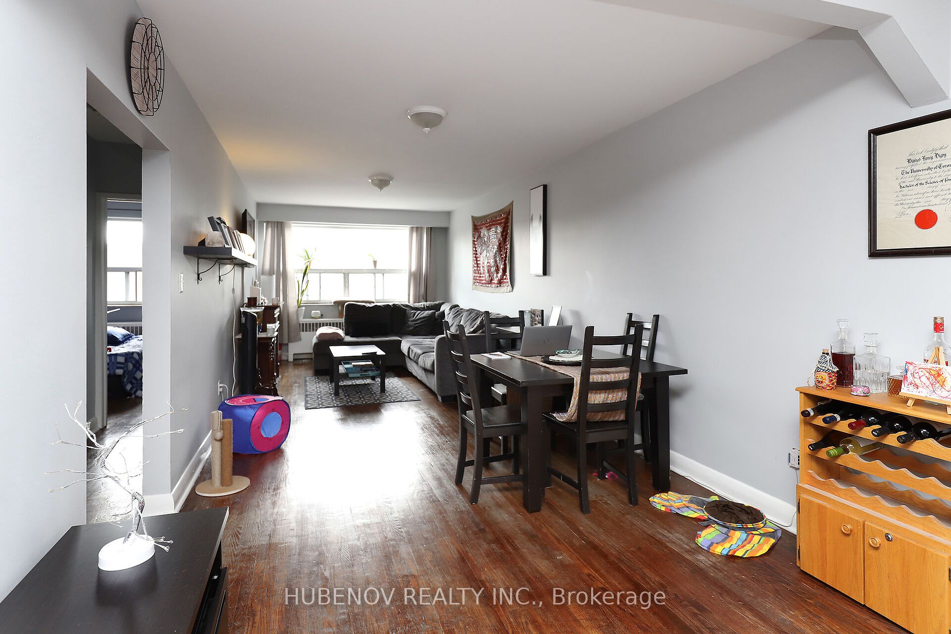 321 Lakeshore Road E