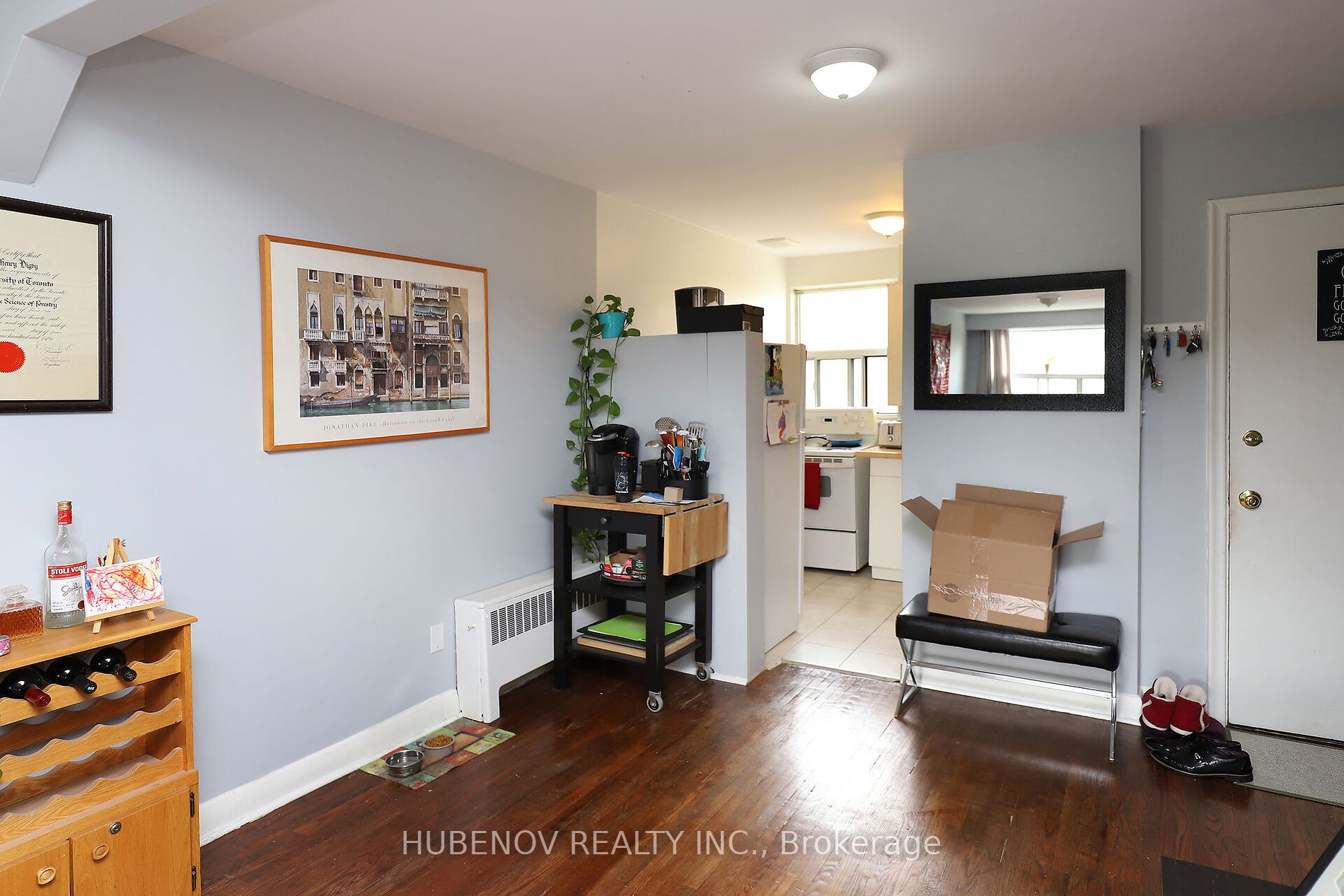 321 Lakeshore Road E