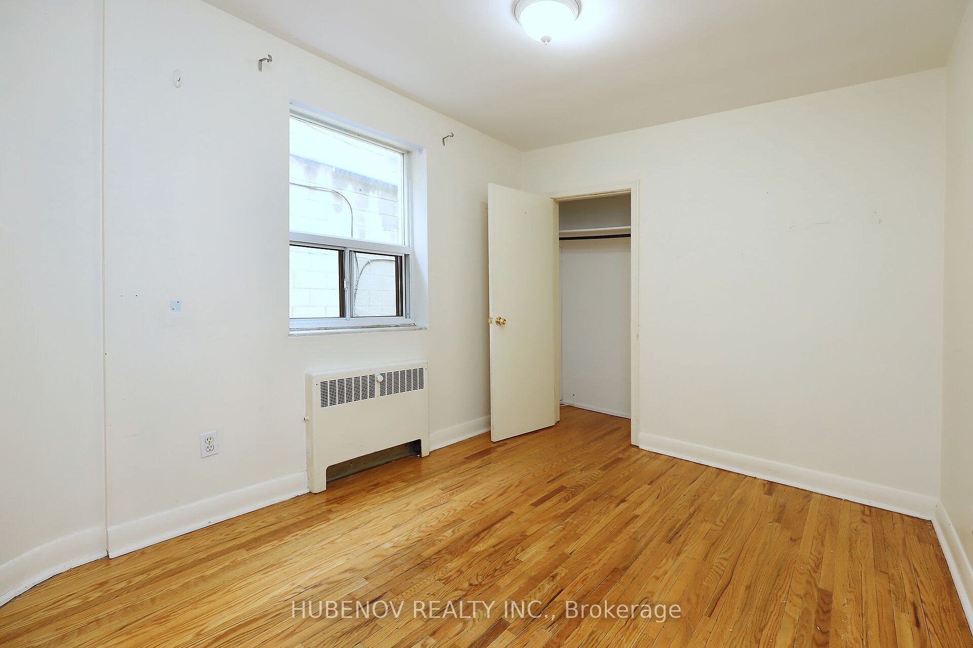 321 Lakeshore Road E
