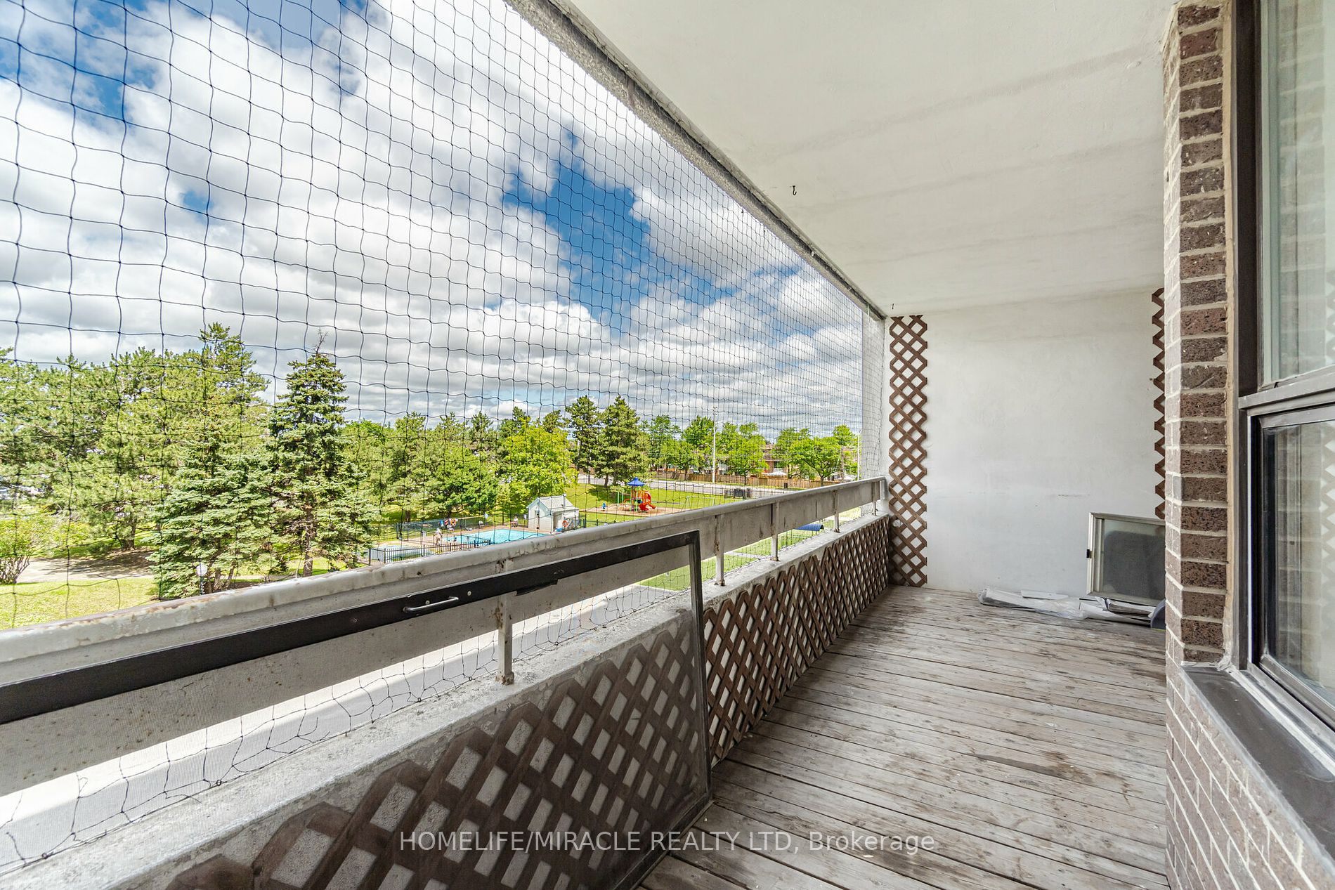 25 Kensington Rd, #410